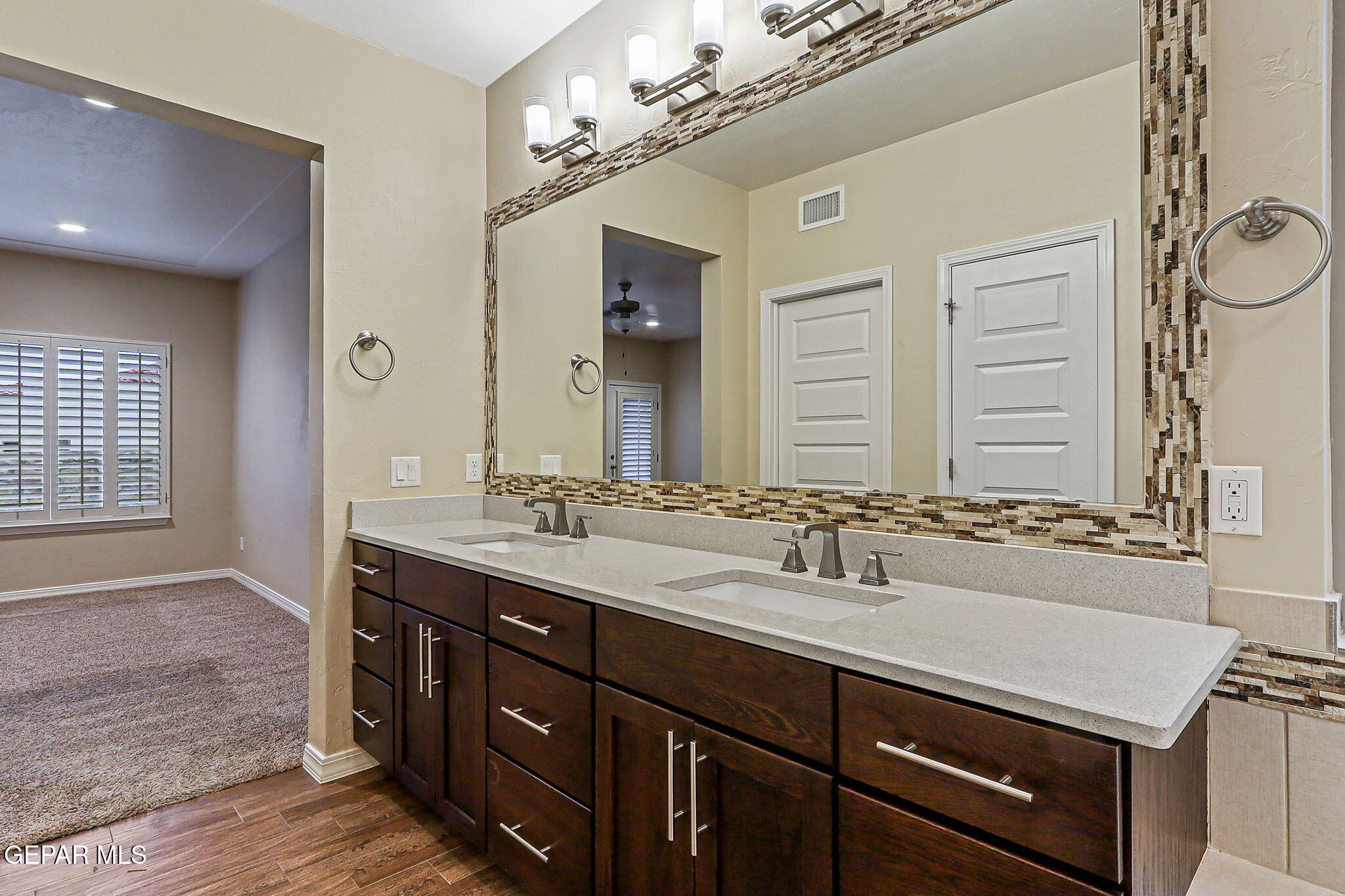 1259 HIDDEN DESERT Lane