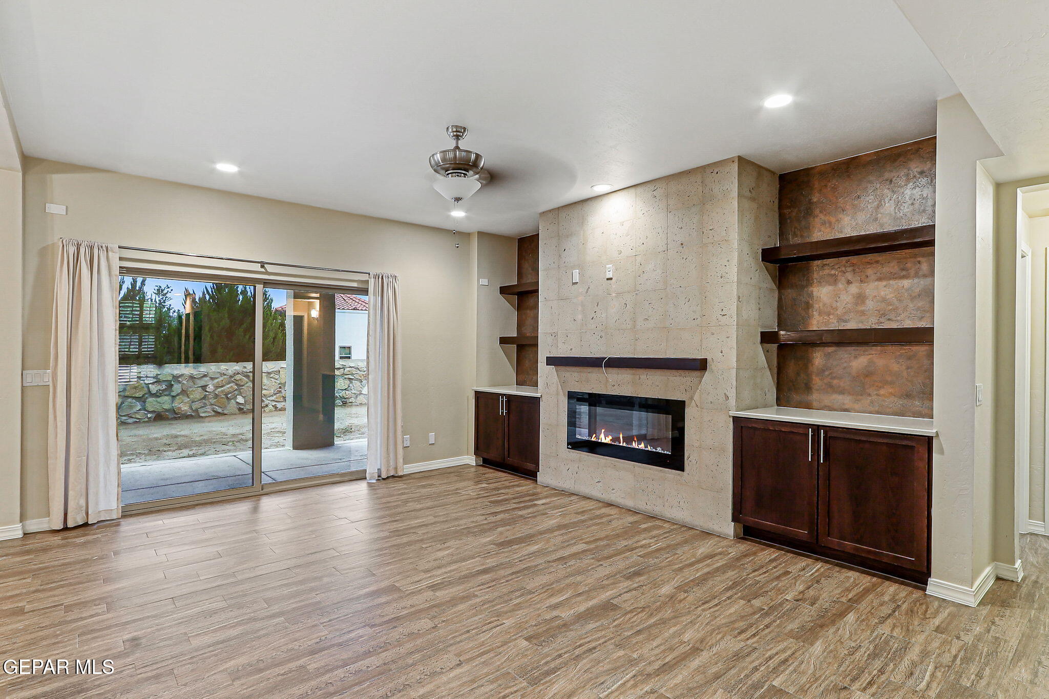 1259 HIDDEN DESERT Lane