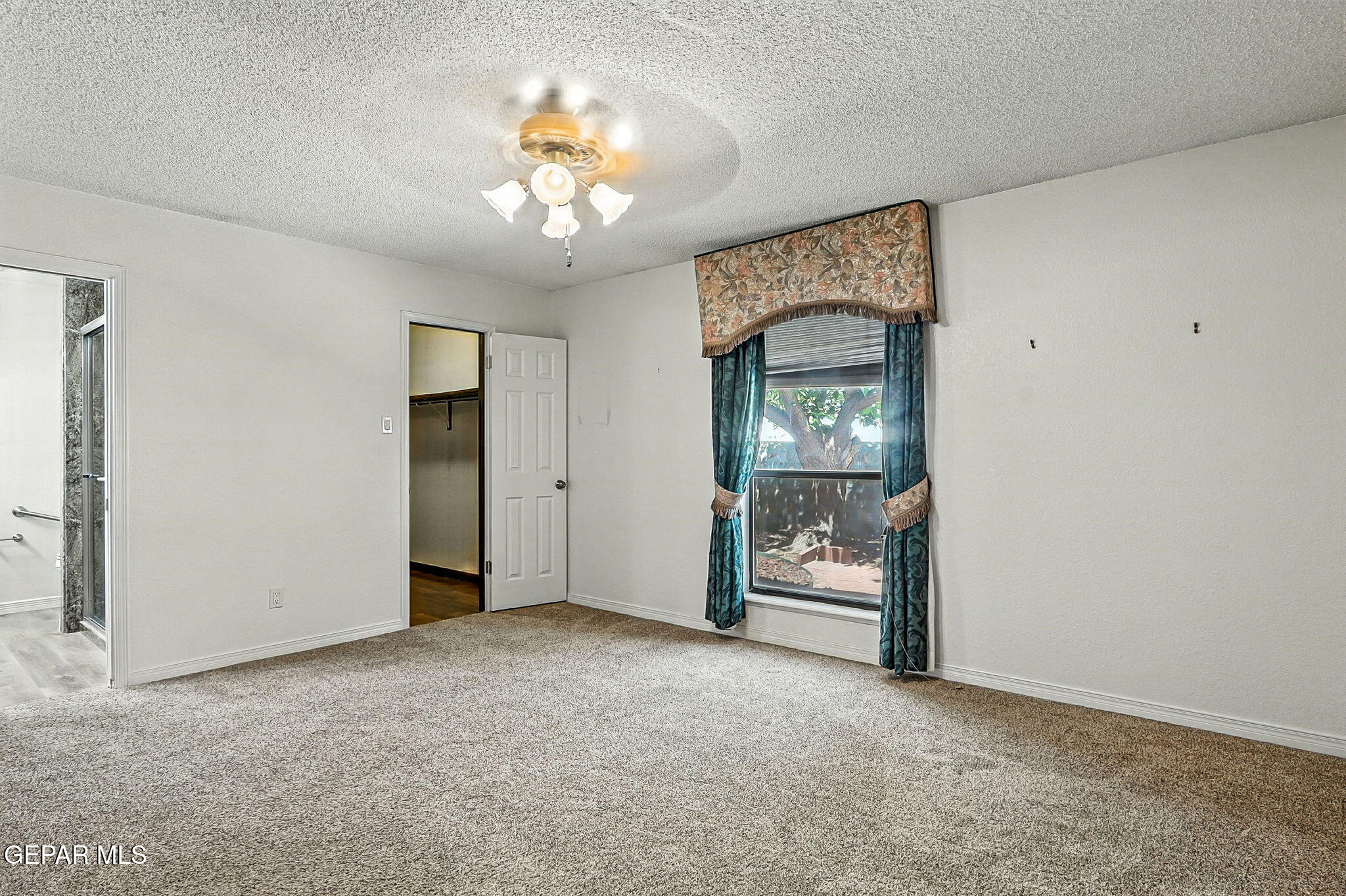 6125 Sierra Valle Lane