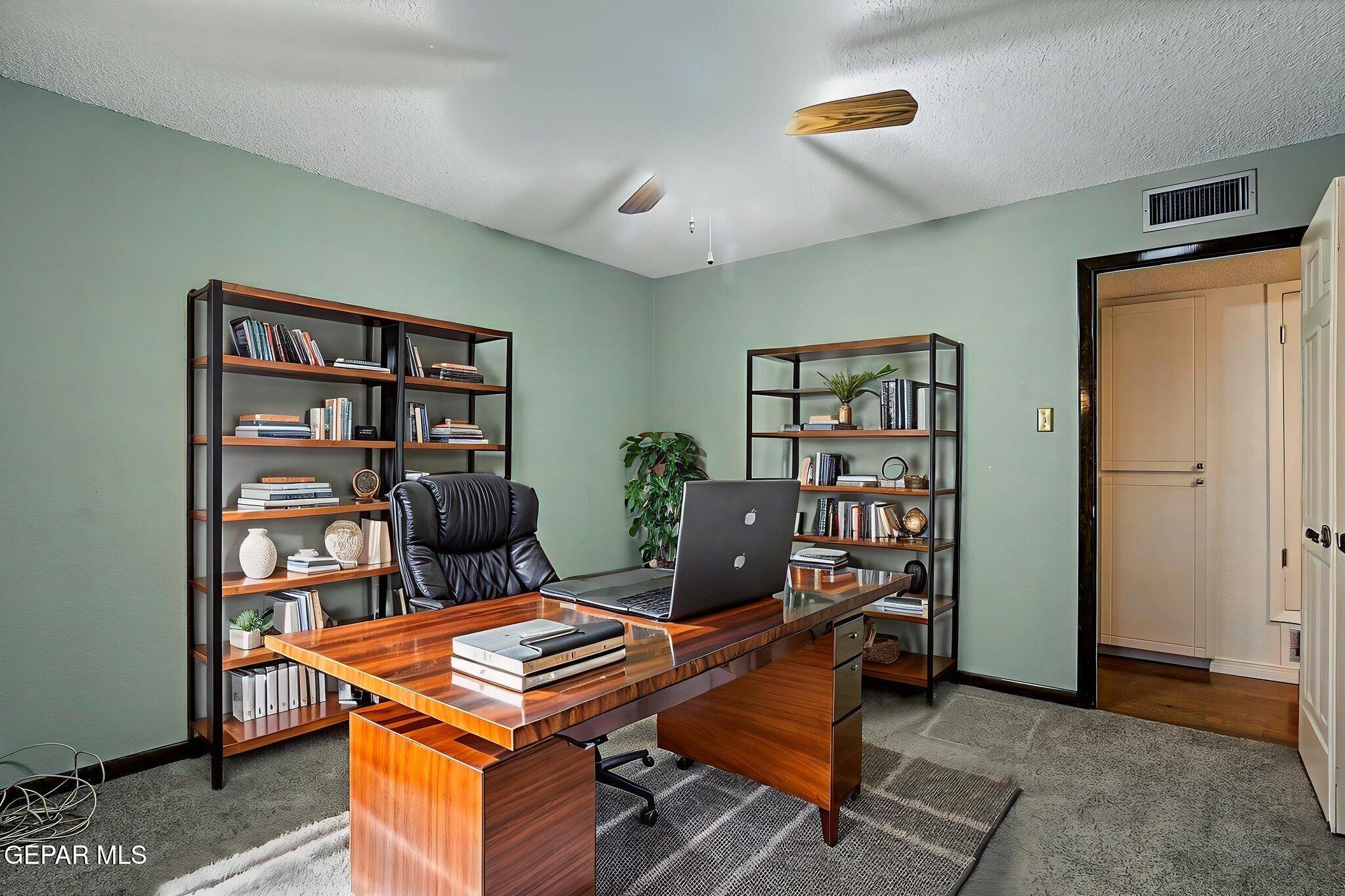 6125 Sierra Valle Lane