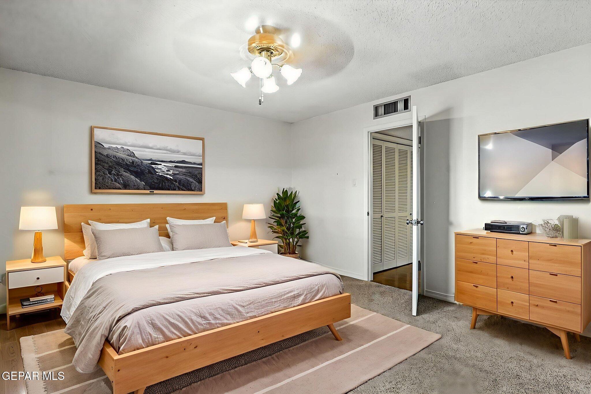 6125 Sierra Valle Lane