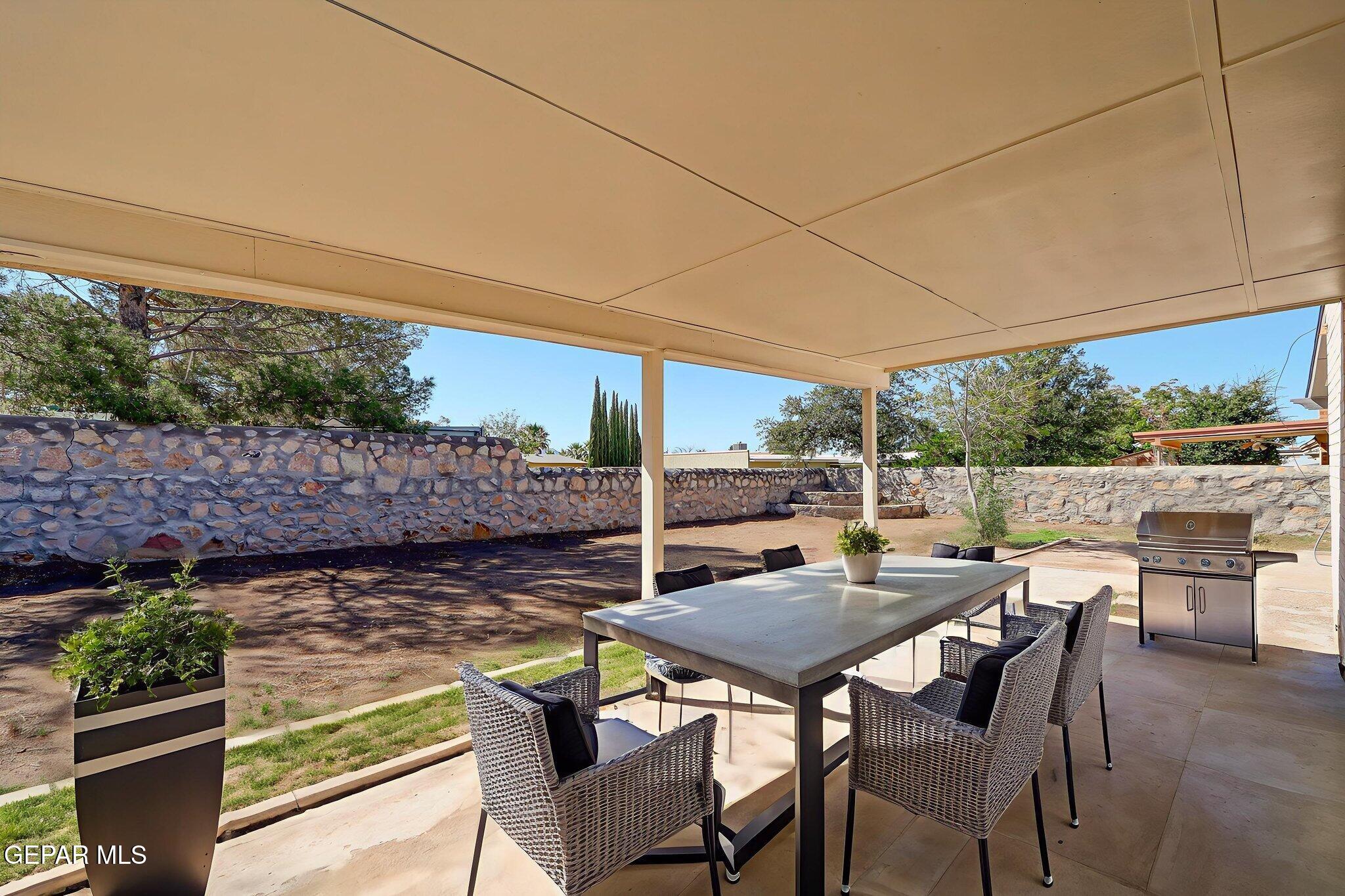 7120 CERRO NEGRO Drive