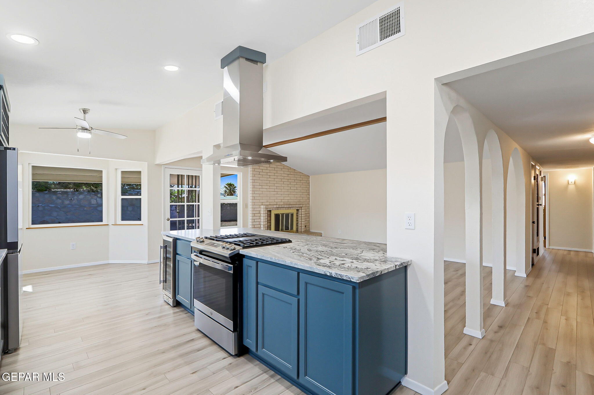 7120 CERRO NEGRO Drive