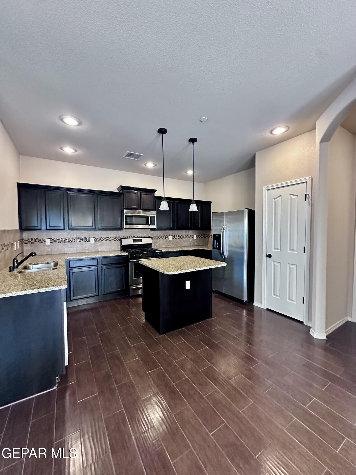 6735 Boulder Canyon Lane