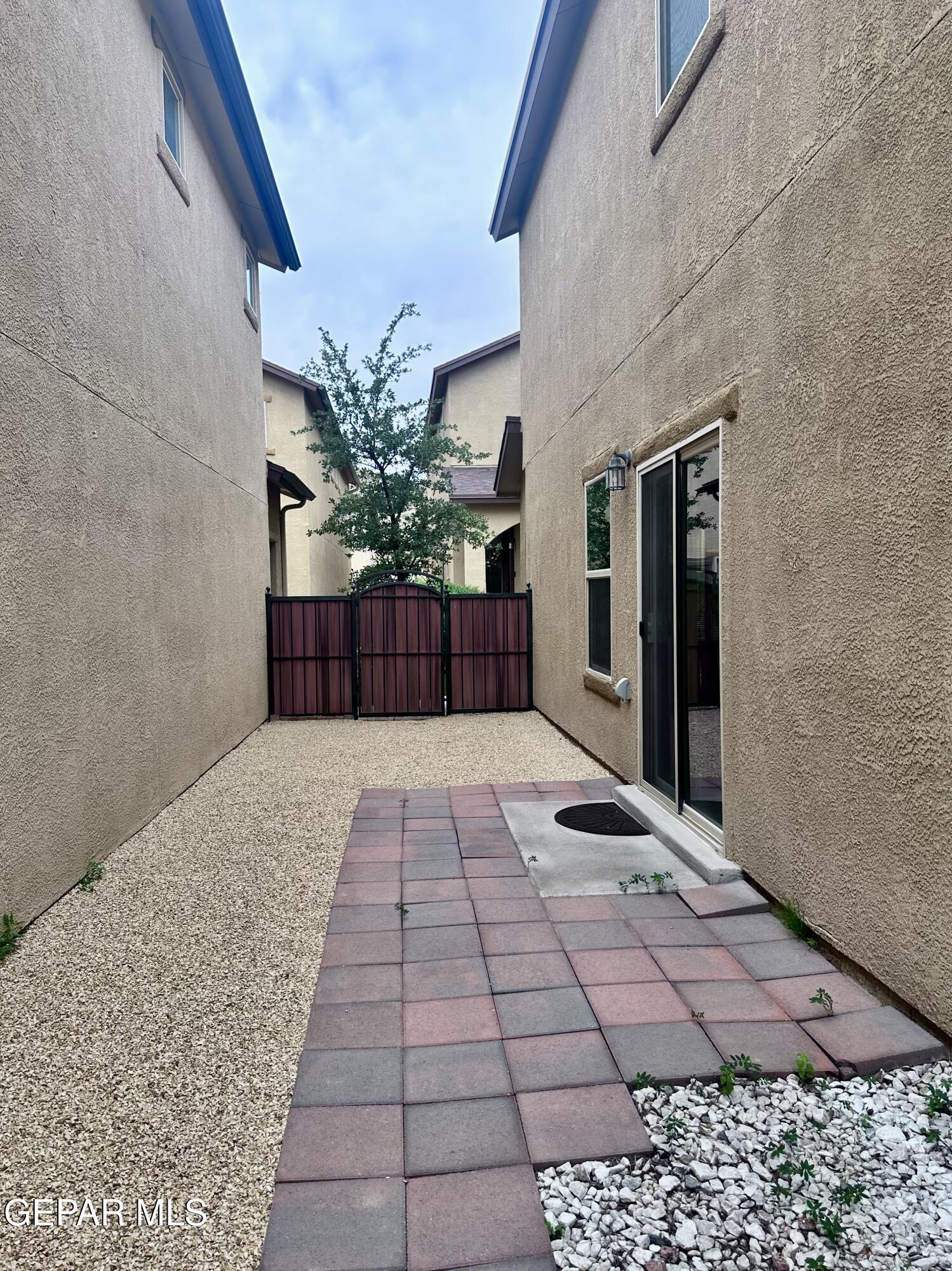 6735 Boulder Canyon Lane