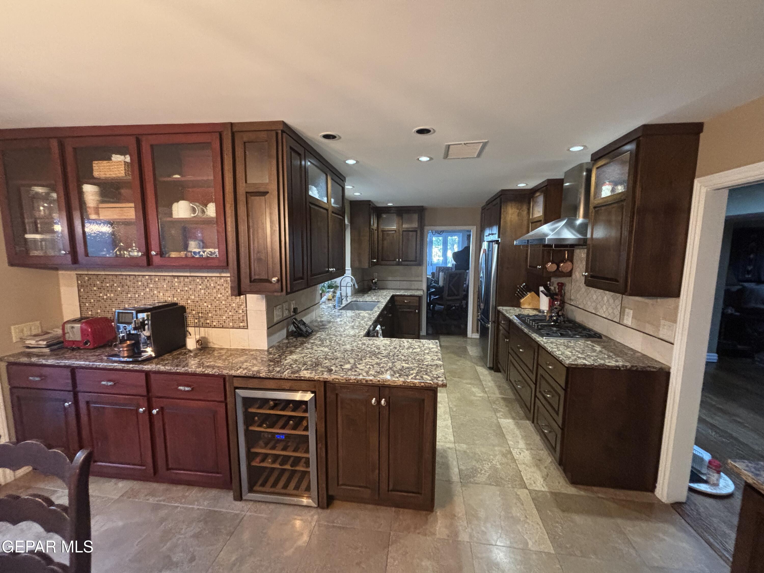 1085 LOS JARDINES Circle