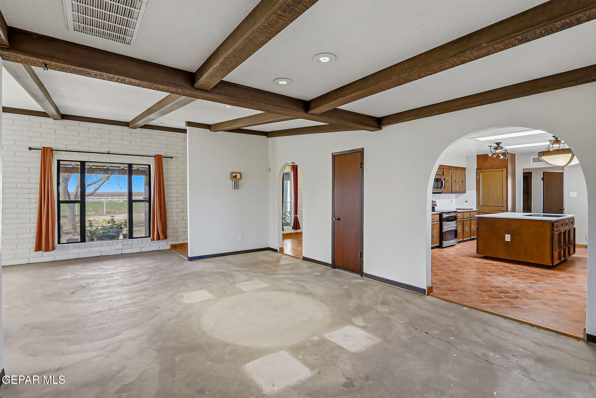 7770 WESTSIDE Drive