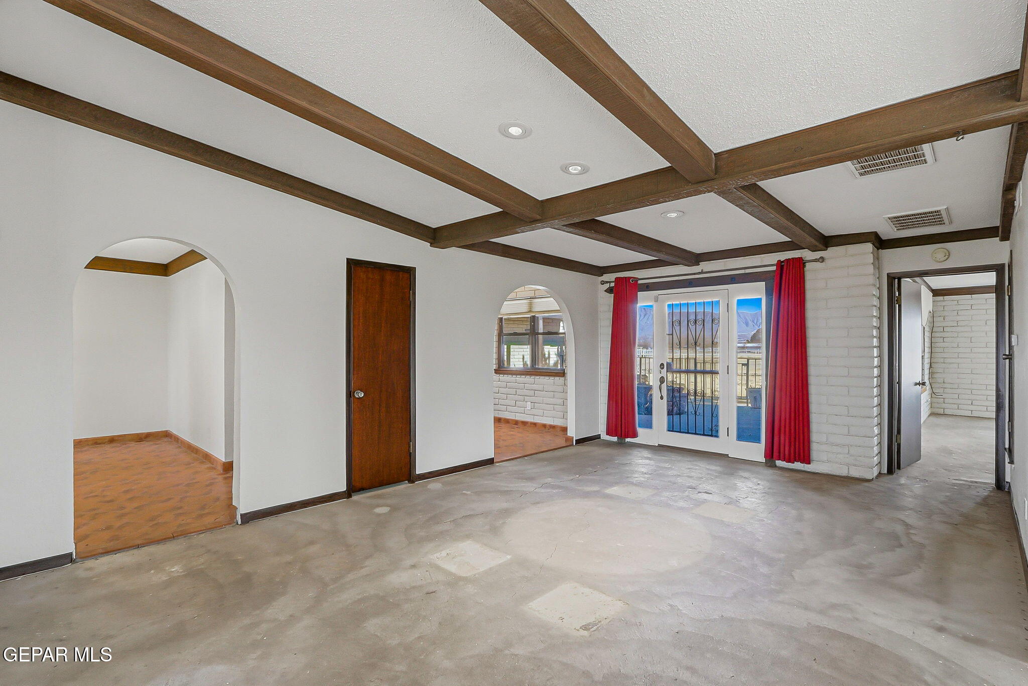 7770 WESTSIDE Drive
