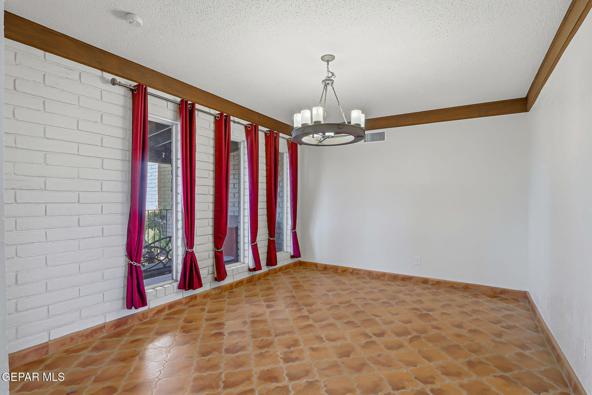 7770 WESTSIDE Drive