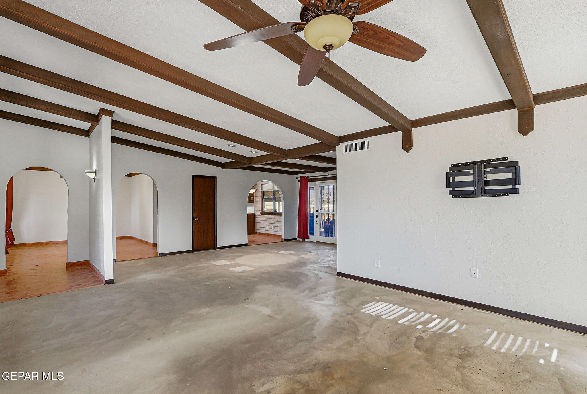 7770 WESTSIDE Drive