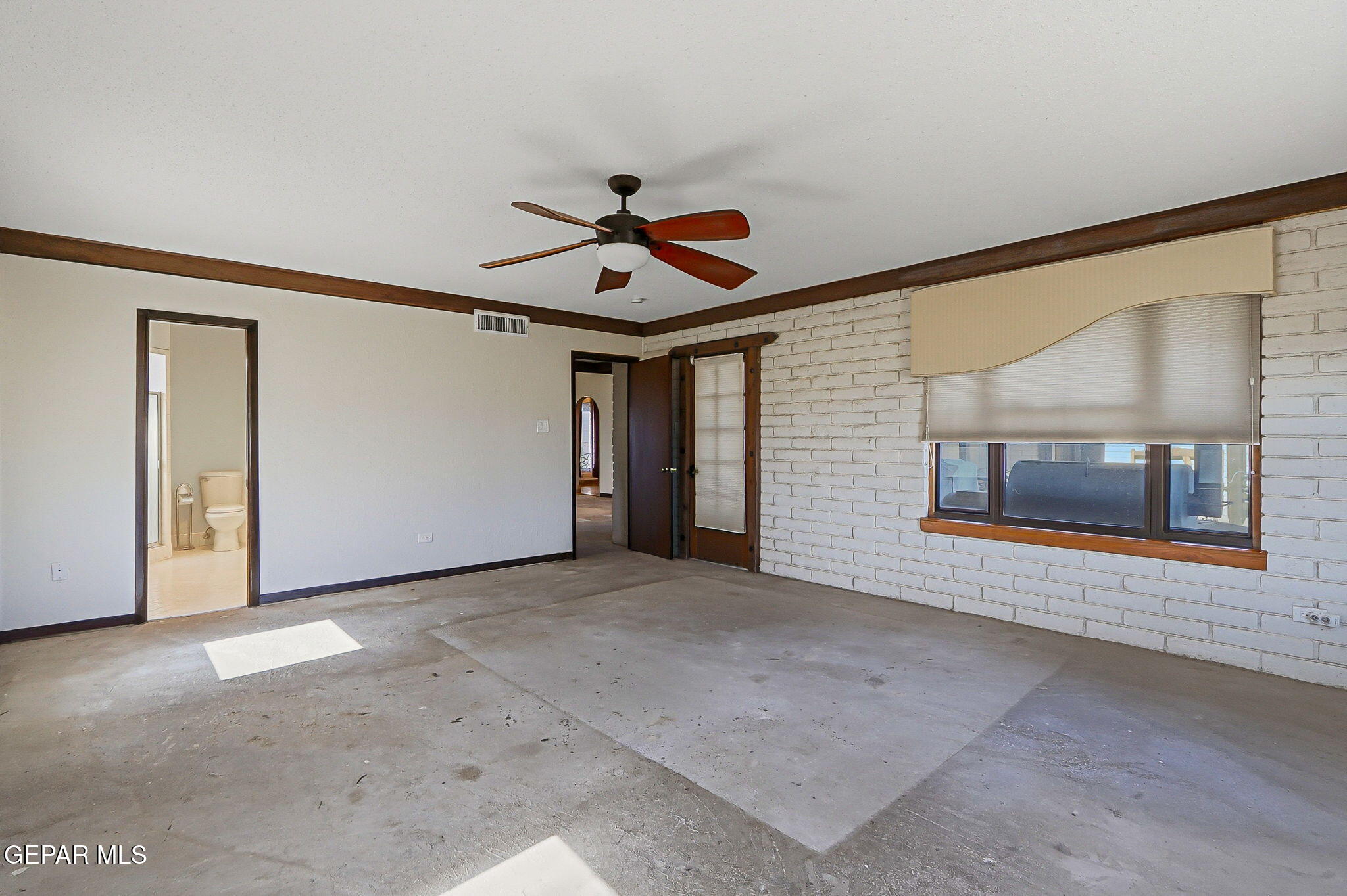 7770 WESTSIDE Drive