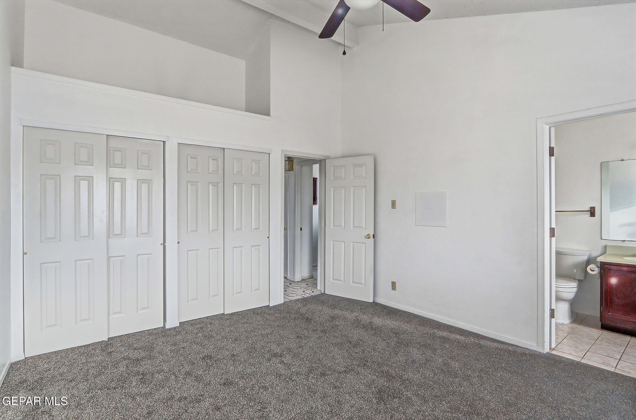 905 MARK WALLACE Lane