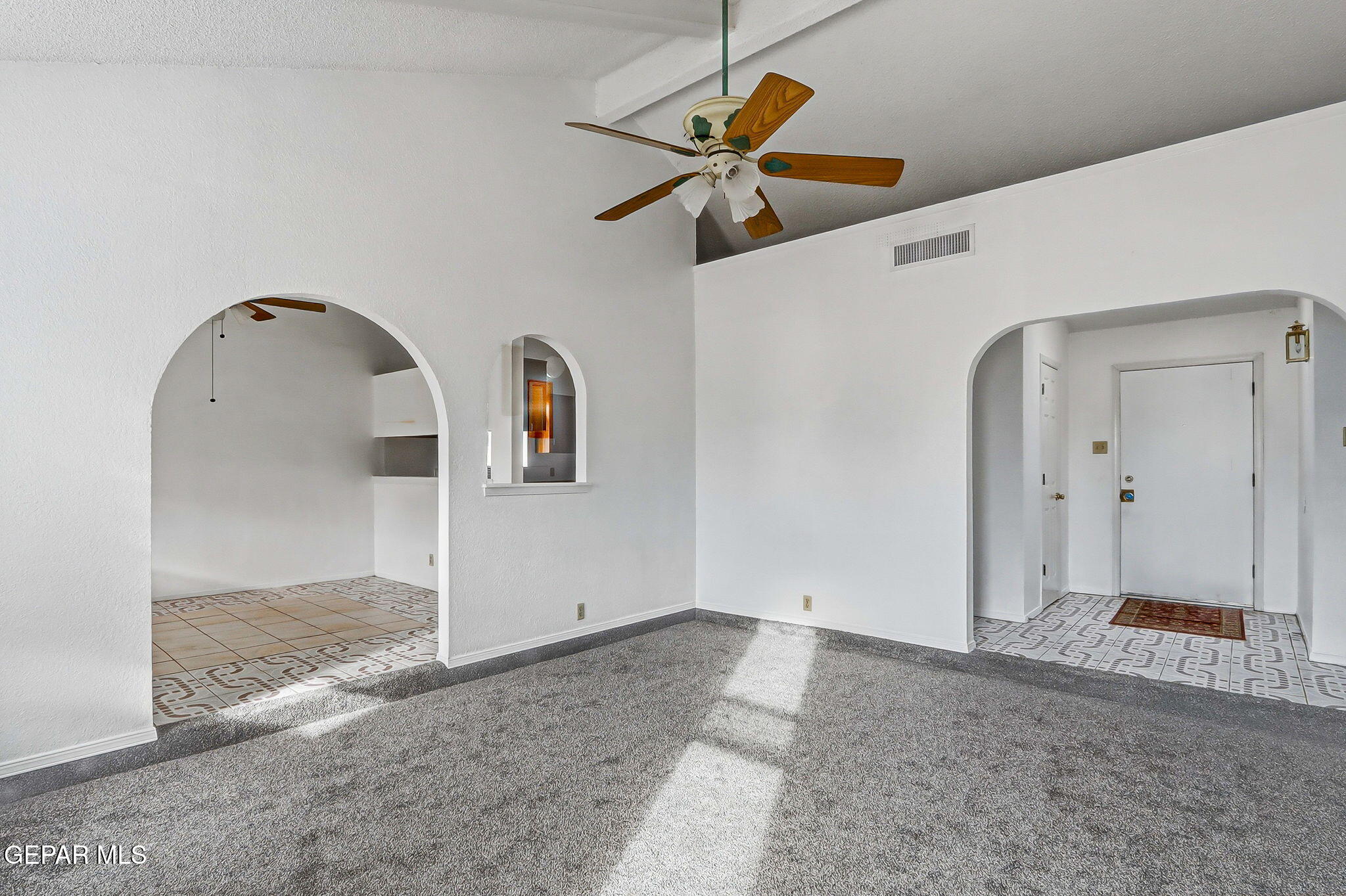 905 MARK WALLACE Lane