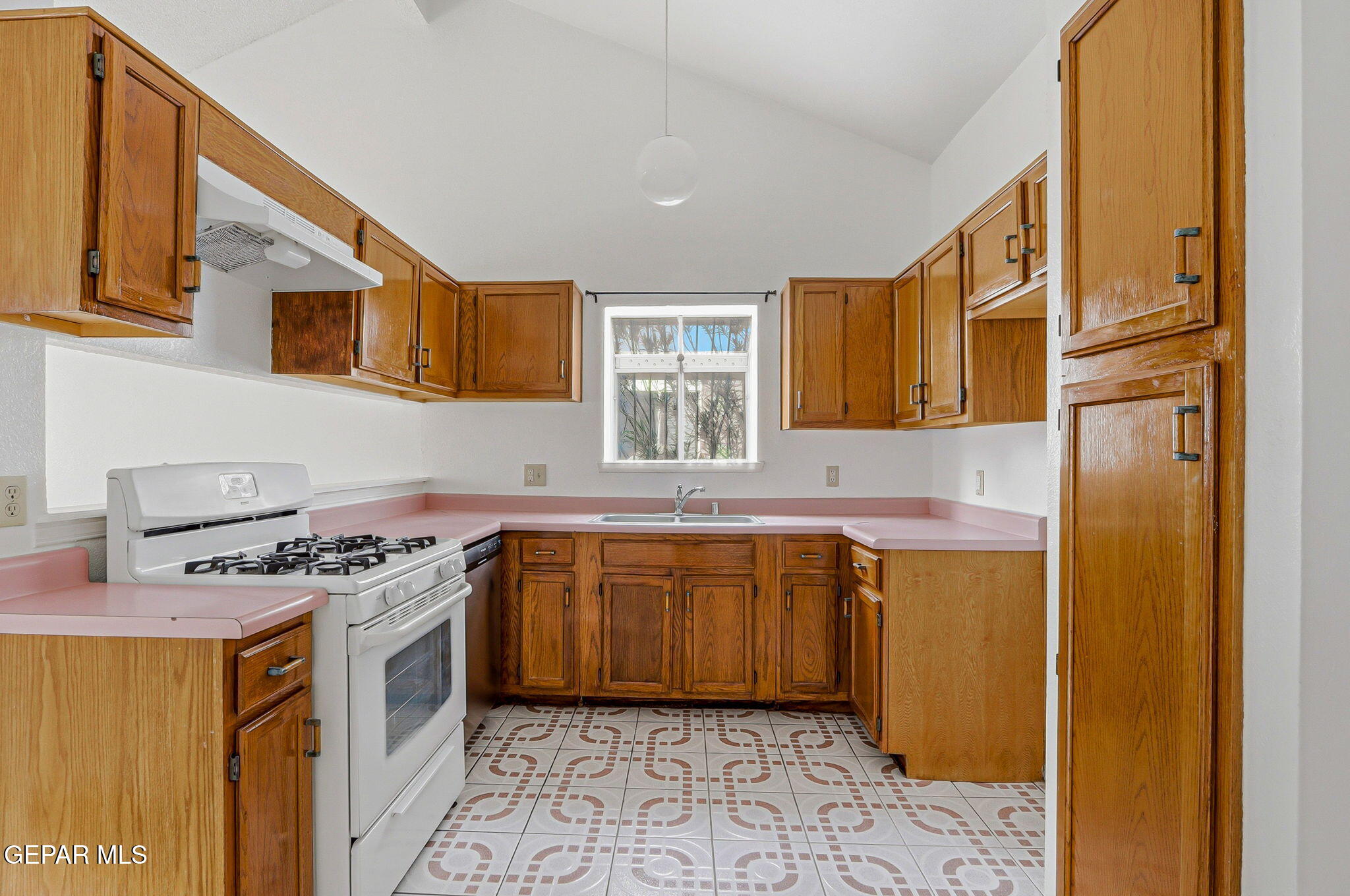 905 MARK WALLACE Lane