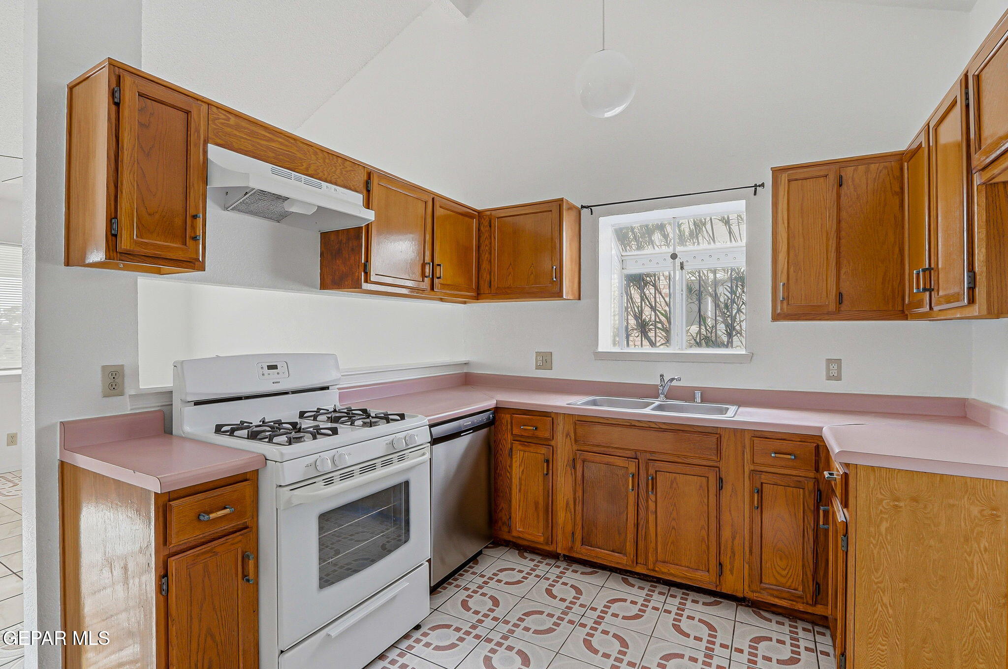 905 MARK WALLACE Lane