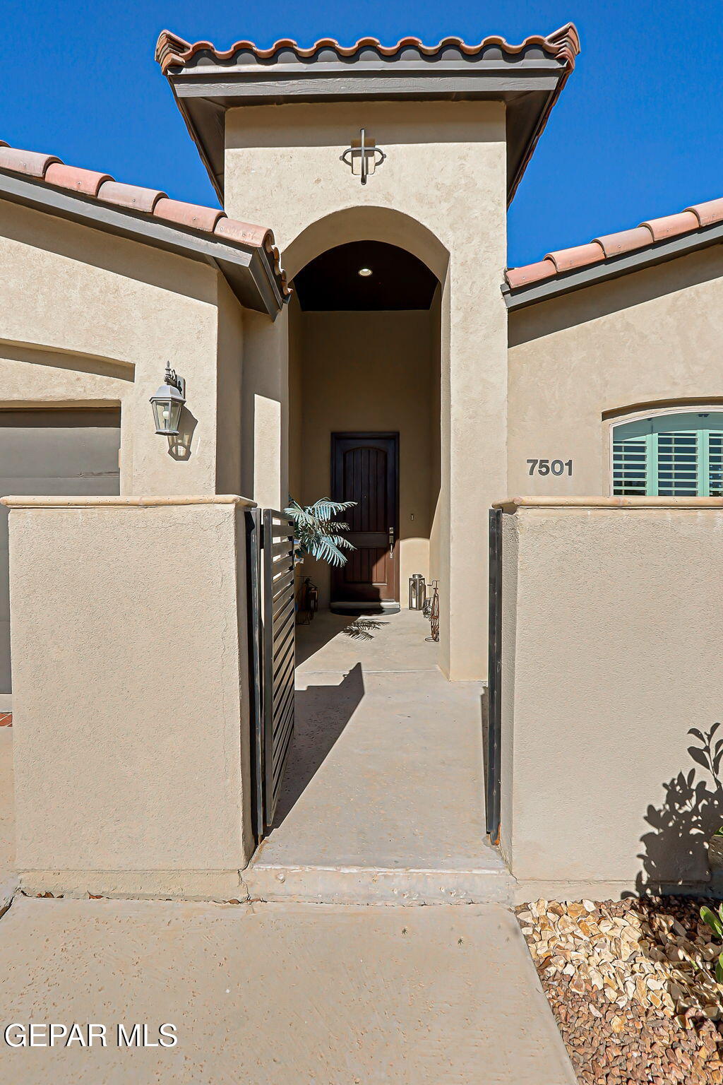7501 HITCHING POST Court