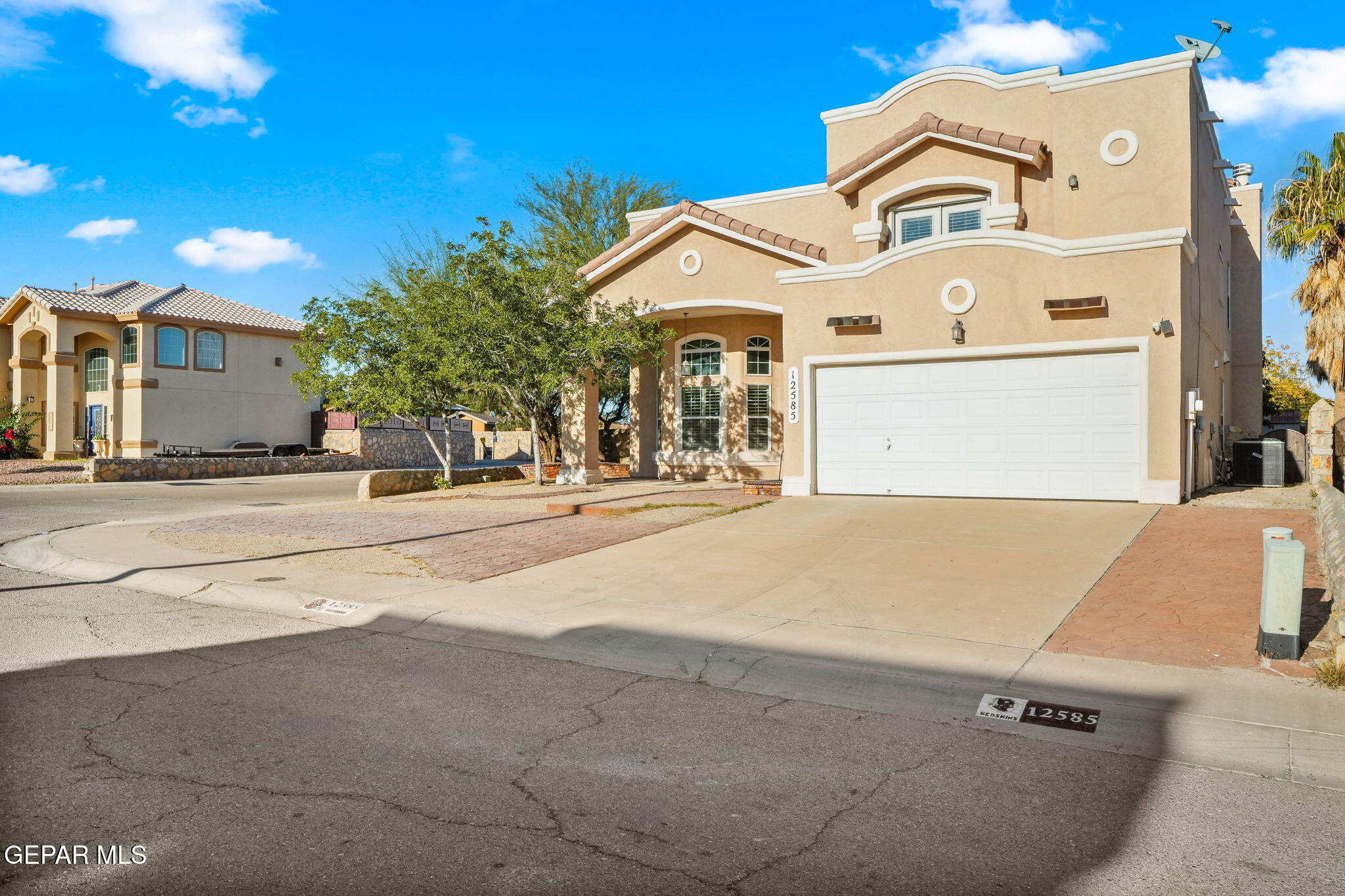 12585 PASEO LINDO Drive