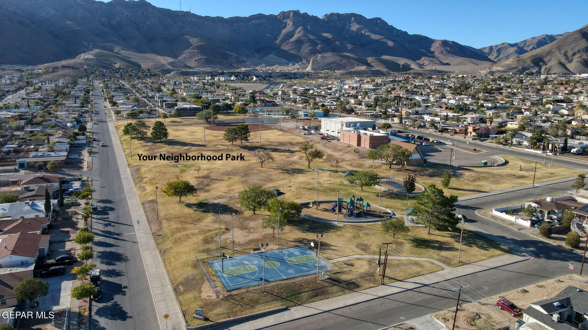 2528 MCKINLEY Avenue
