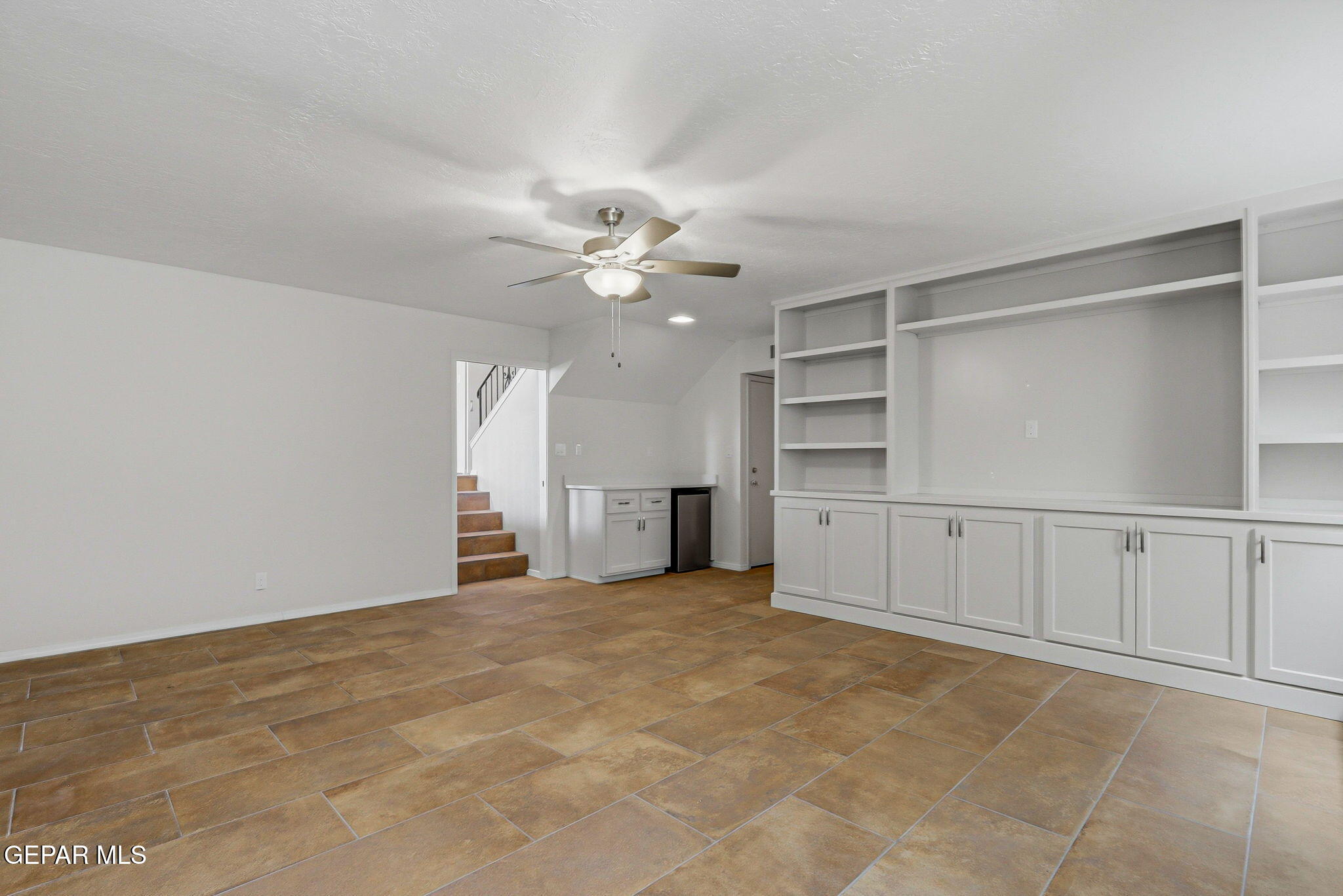 6824 PINO REAL Drive