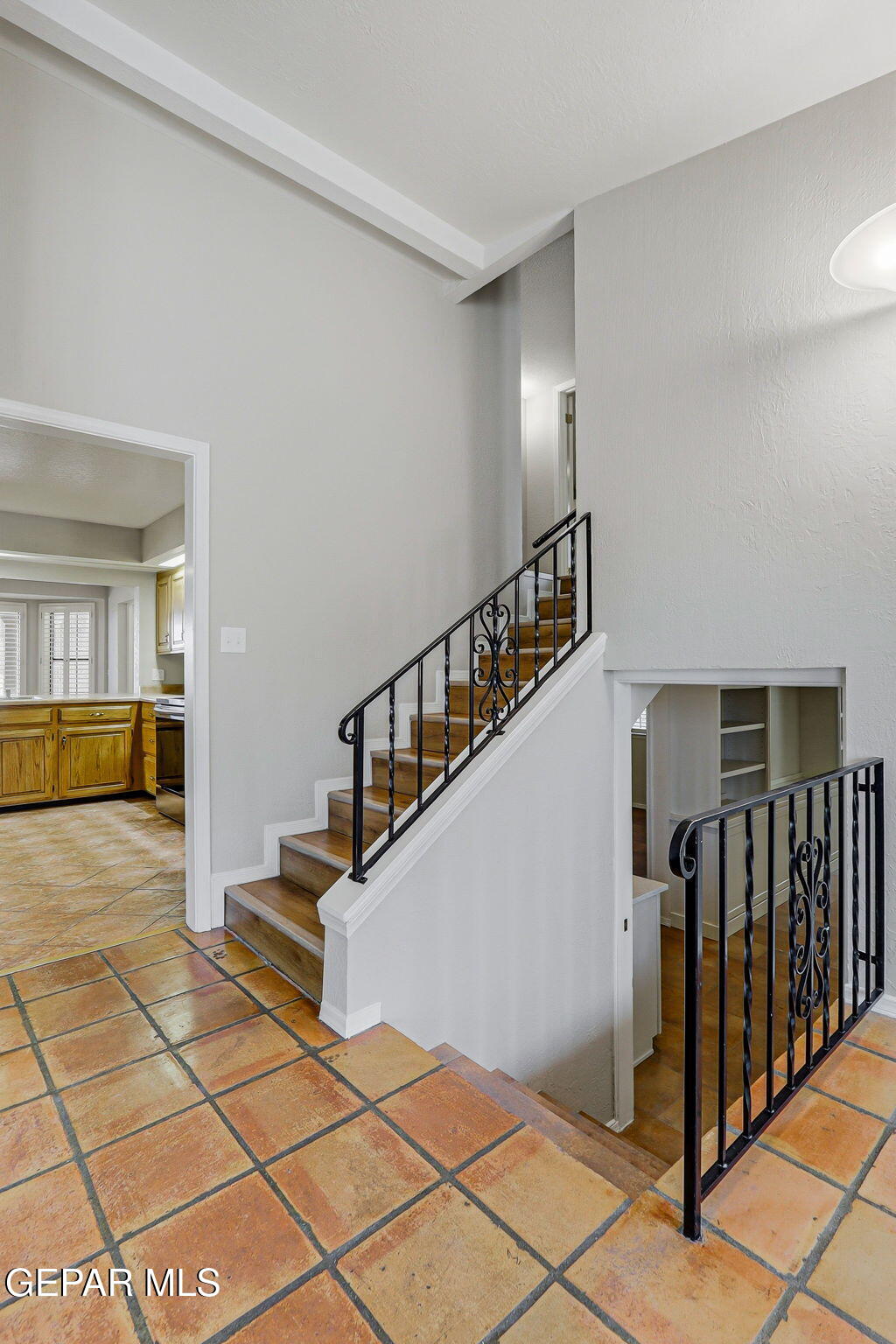 6824 PINO REAL Drive