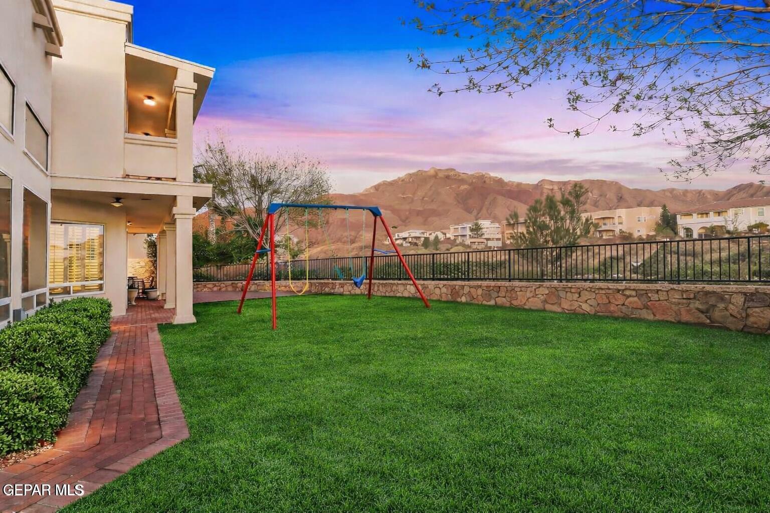 1156 CALLE LOMAS Drive