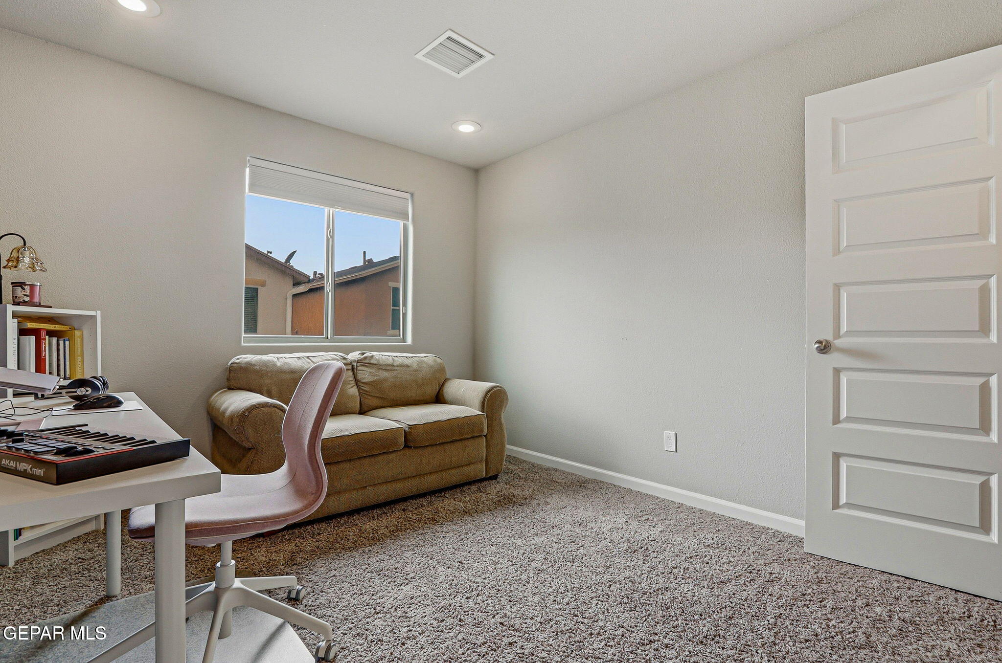 6657 BOULDER CANYON Lane