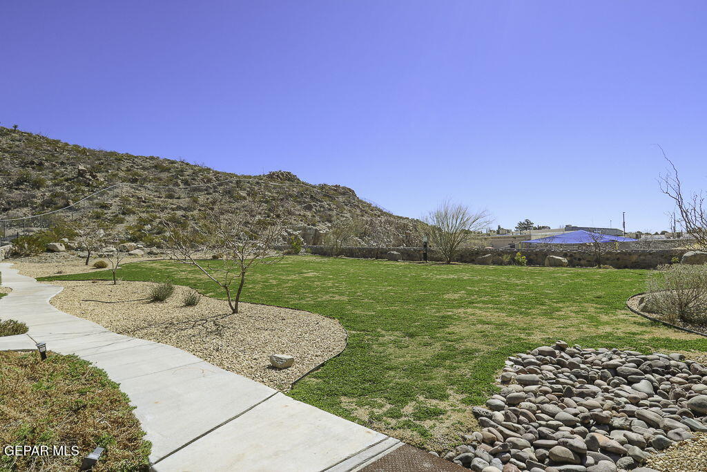 6657 BOULDER CANYON Lane
