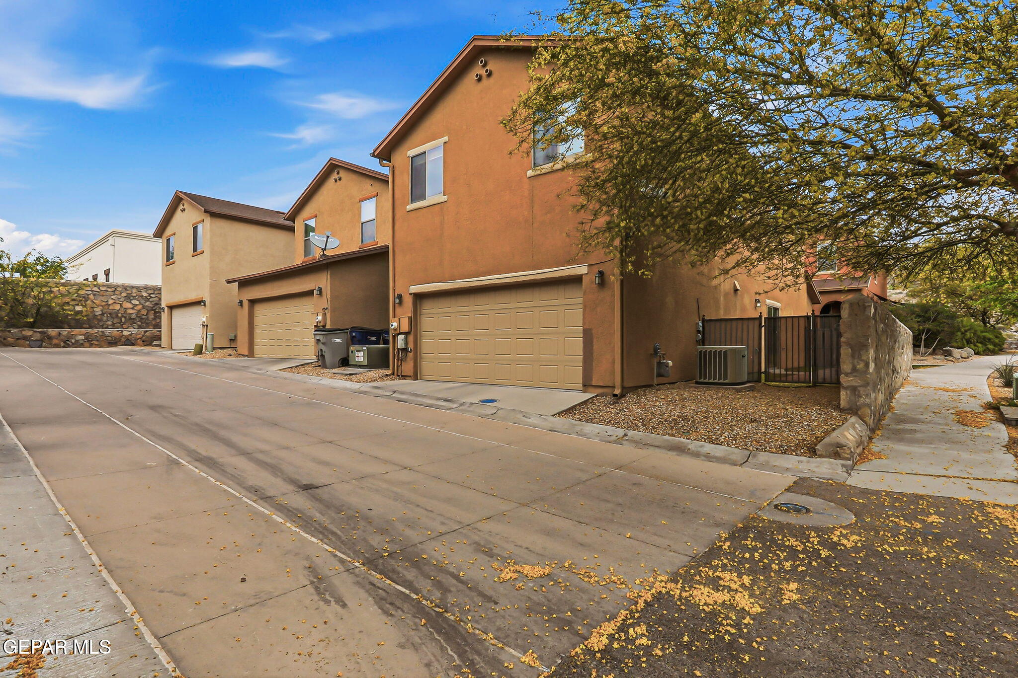 6657 BOULDER CANYON Lane