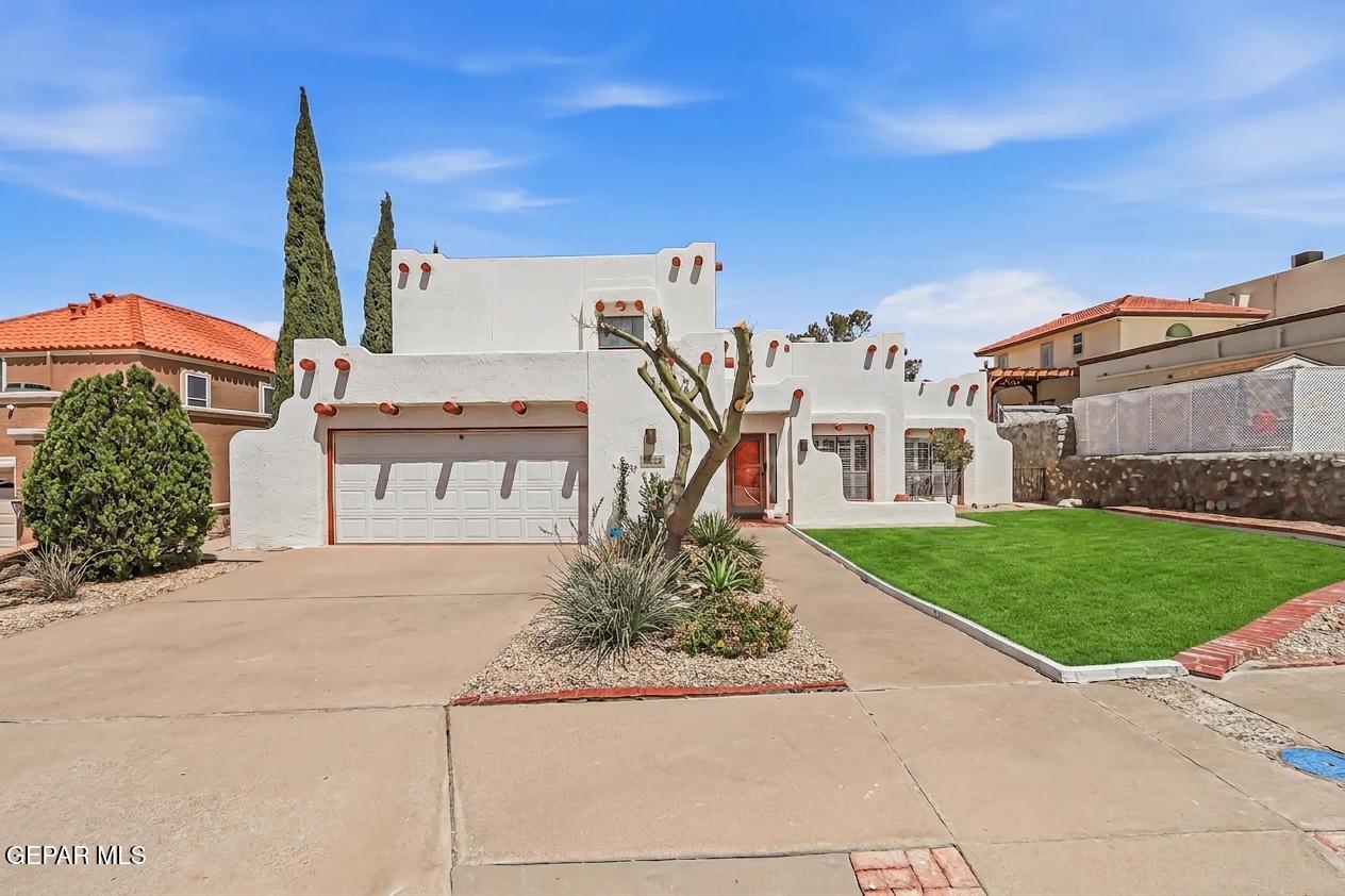 605 MOONDALE Drive
