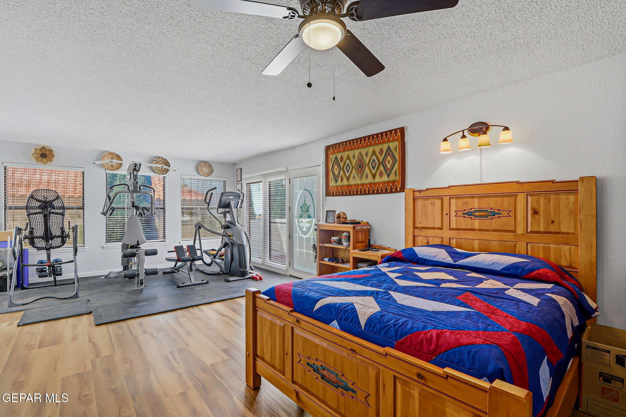 605 MOONDALE Drive