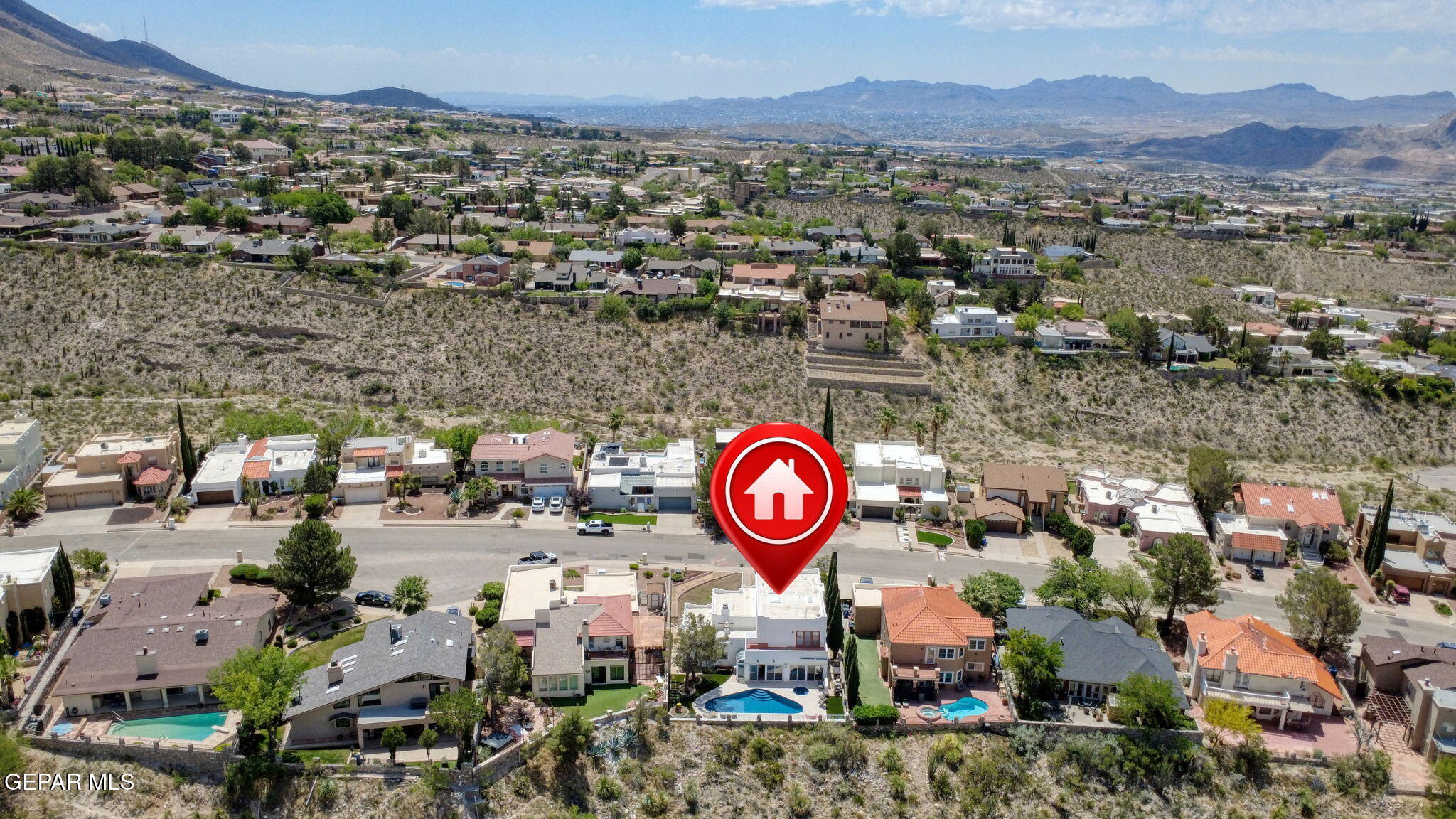 605 MOONDALE Drive