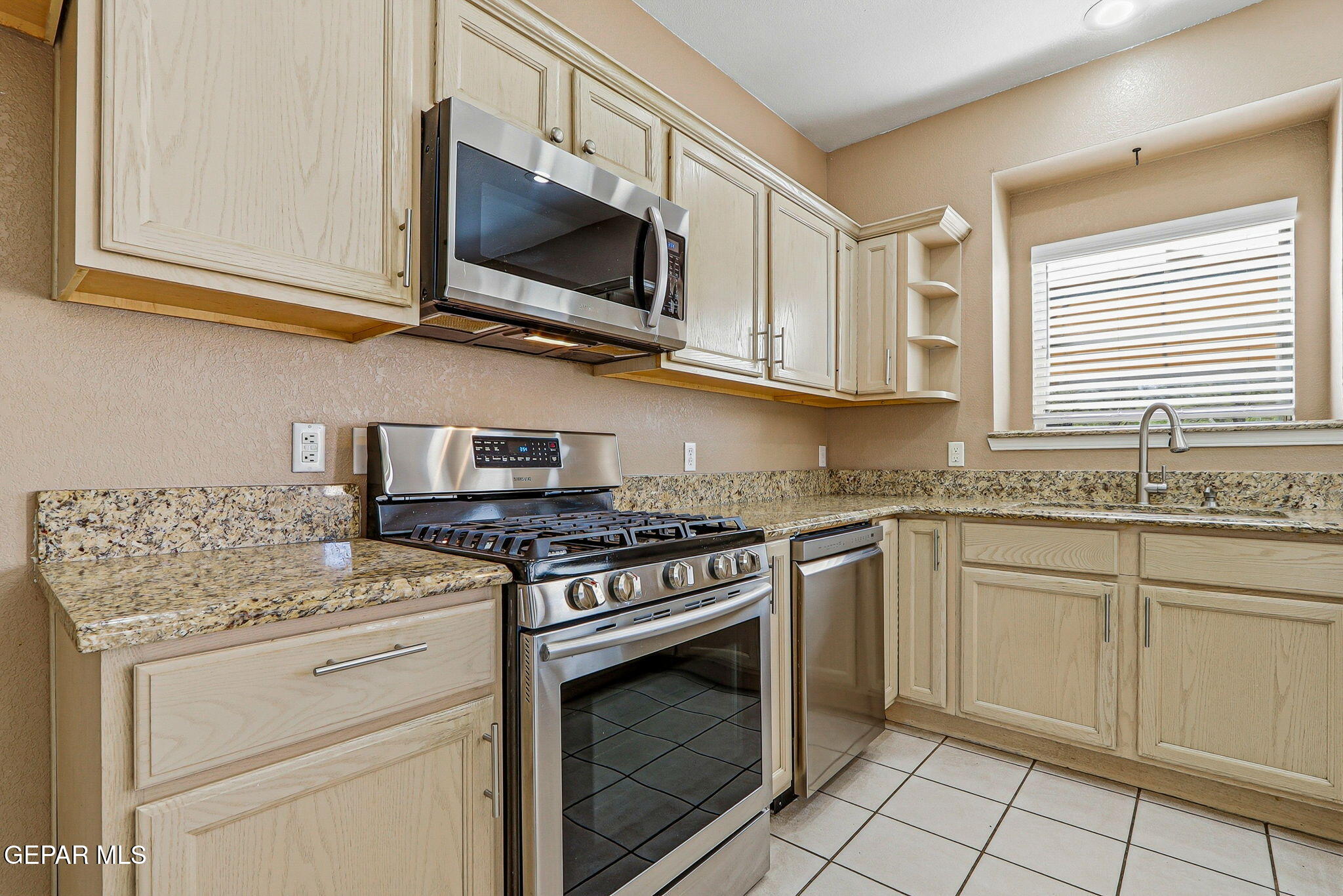 6032 LOS PUEBLOS Drive