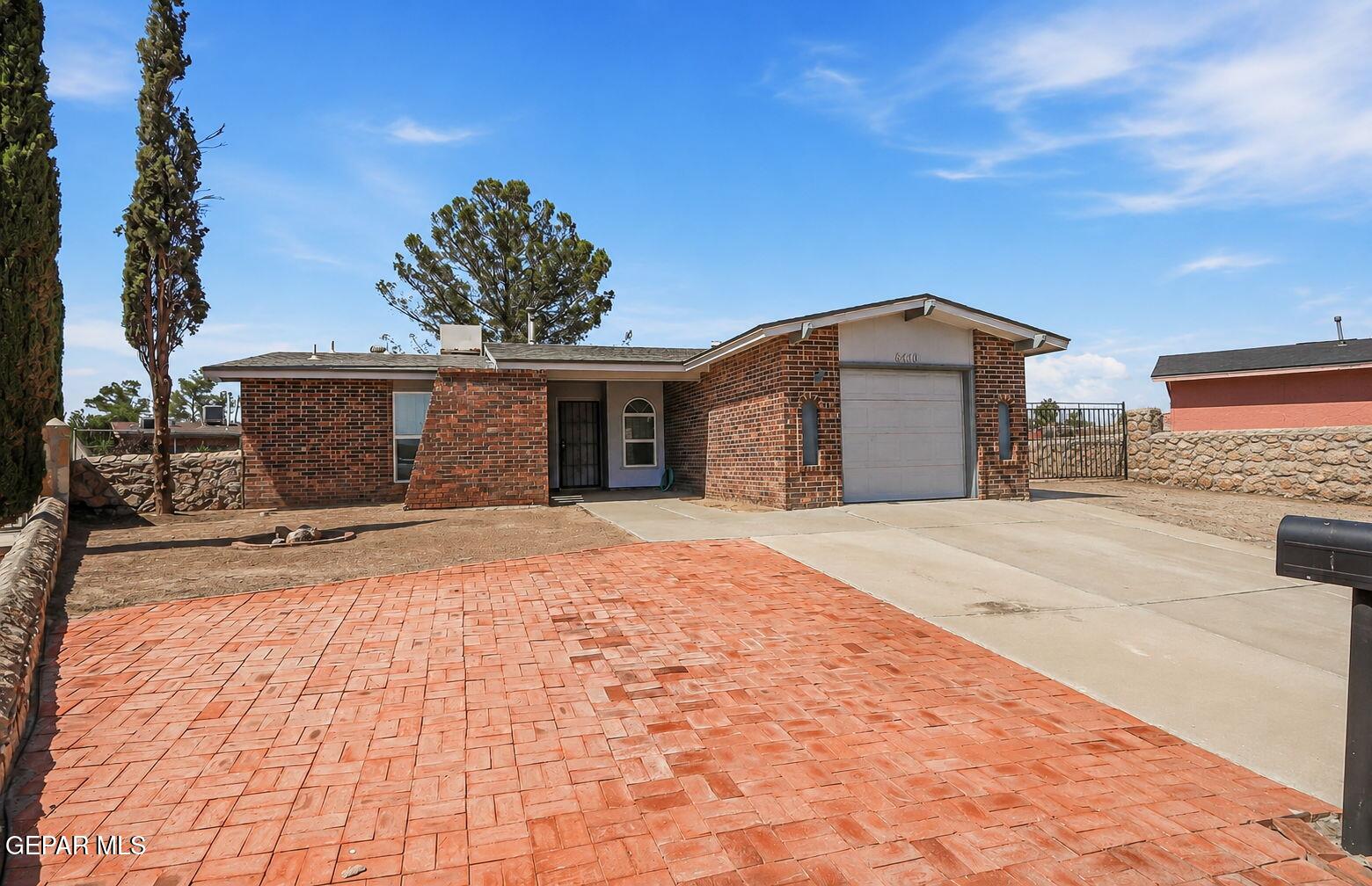 8400 FURMAN Place