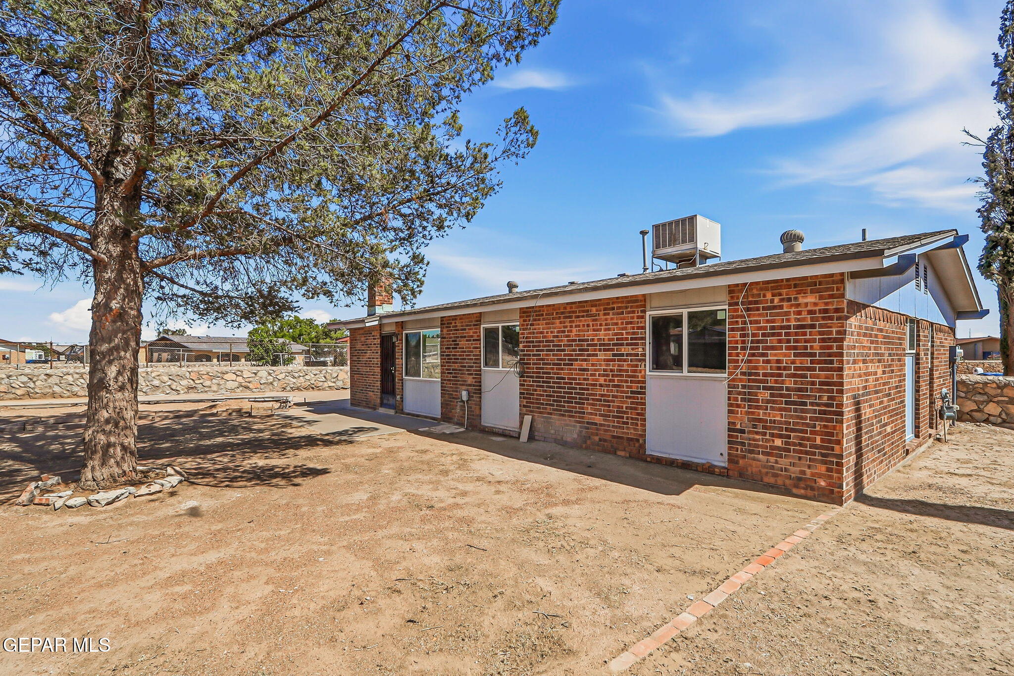8400 FURMAN Place