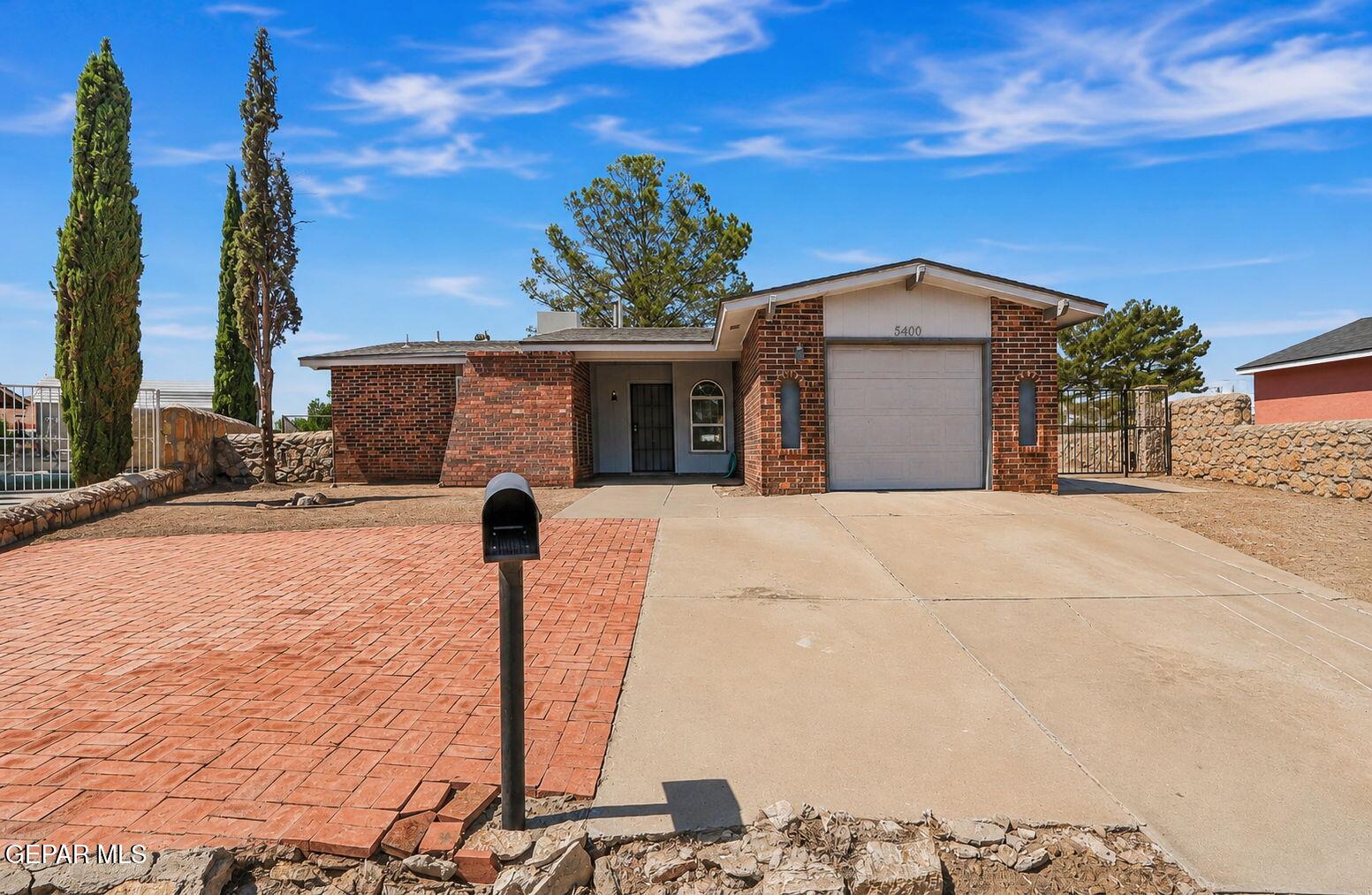 8400 FURMAN Place