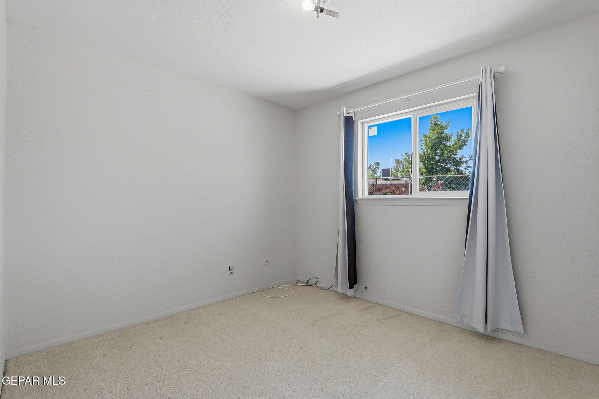 8400 FURMAN Place
