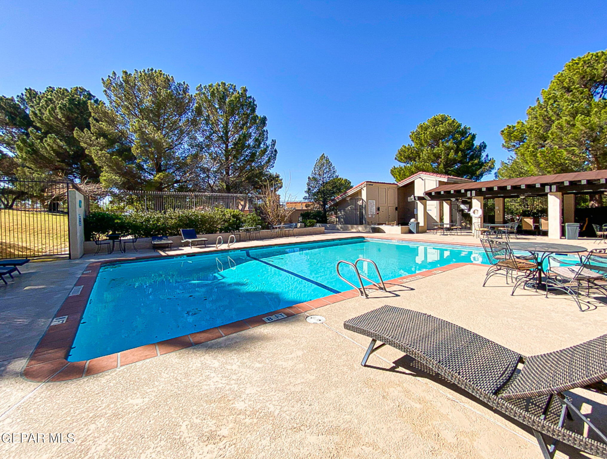 1077 LOS JARDINES Circle