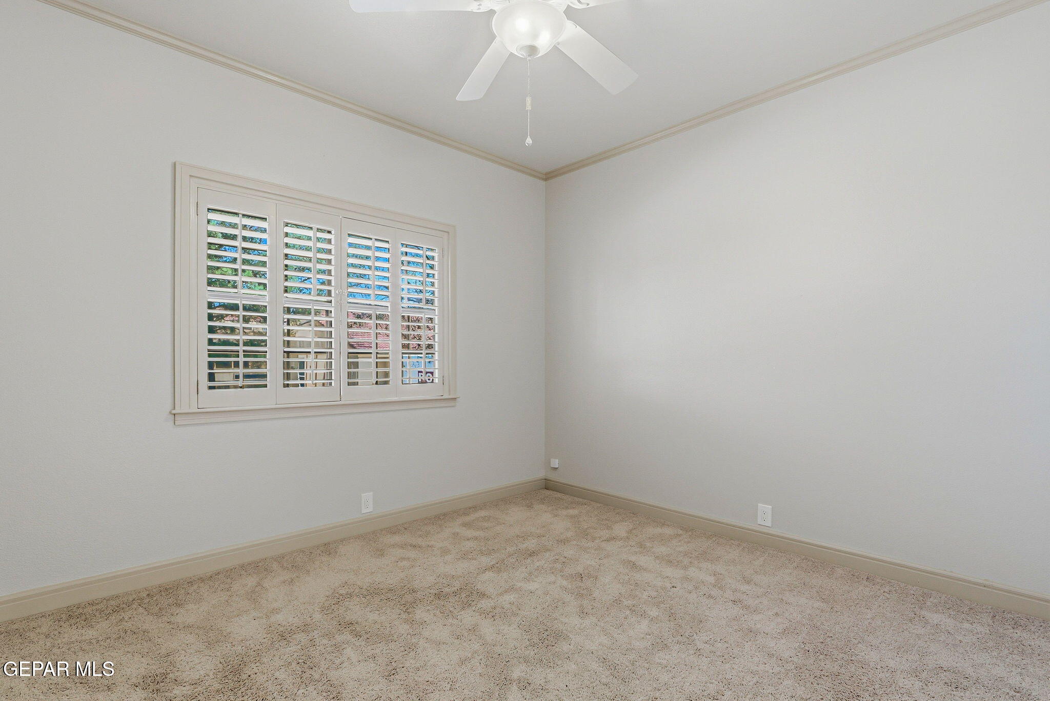 1077 LOS JARDINES Circle