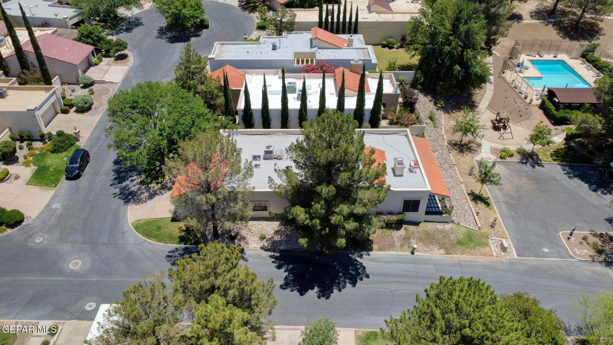 1077 LOS JARDINES Circle