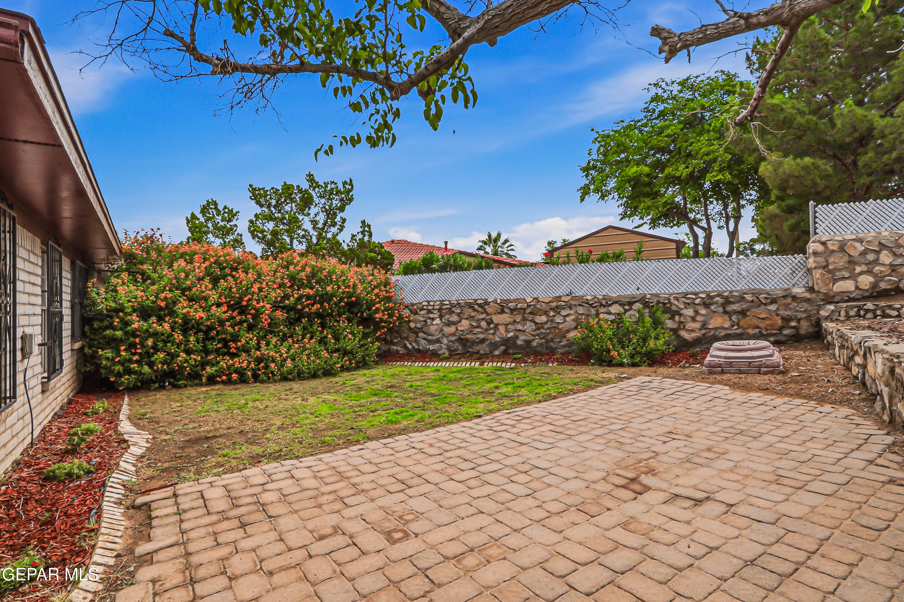 1501 JERRY PATE Place
