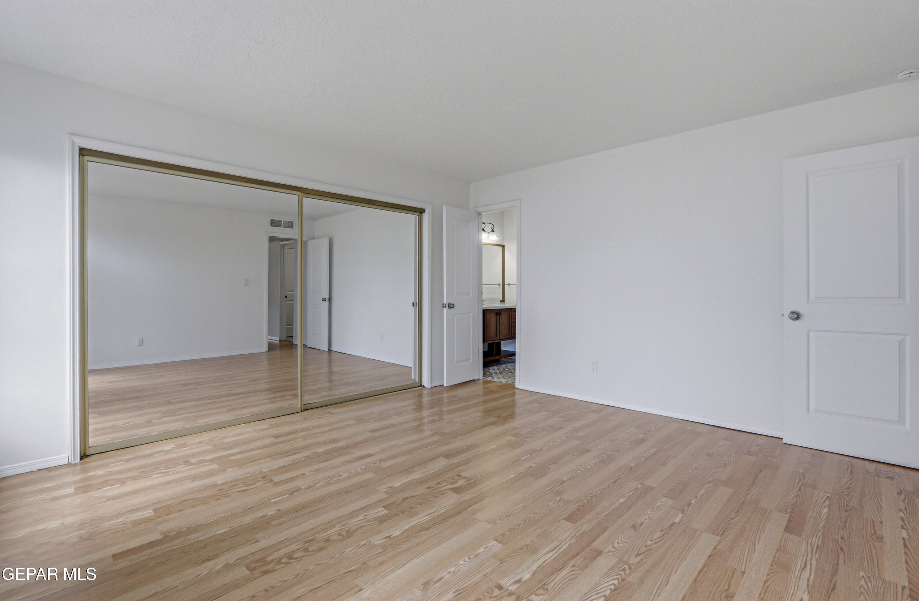 1501 JERRY PATE Place