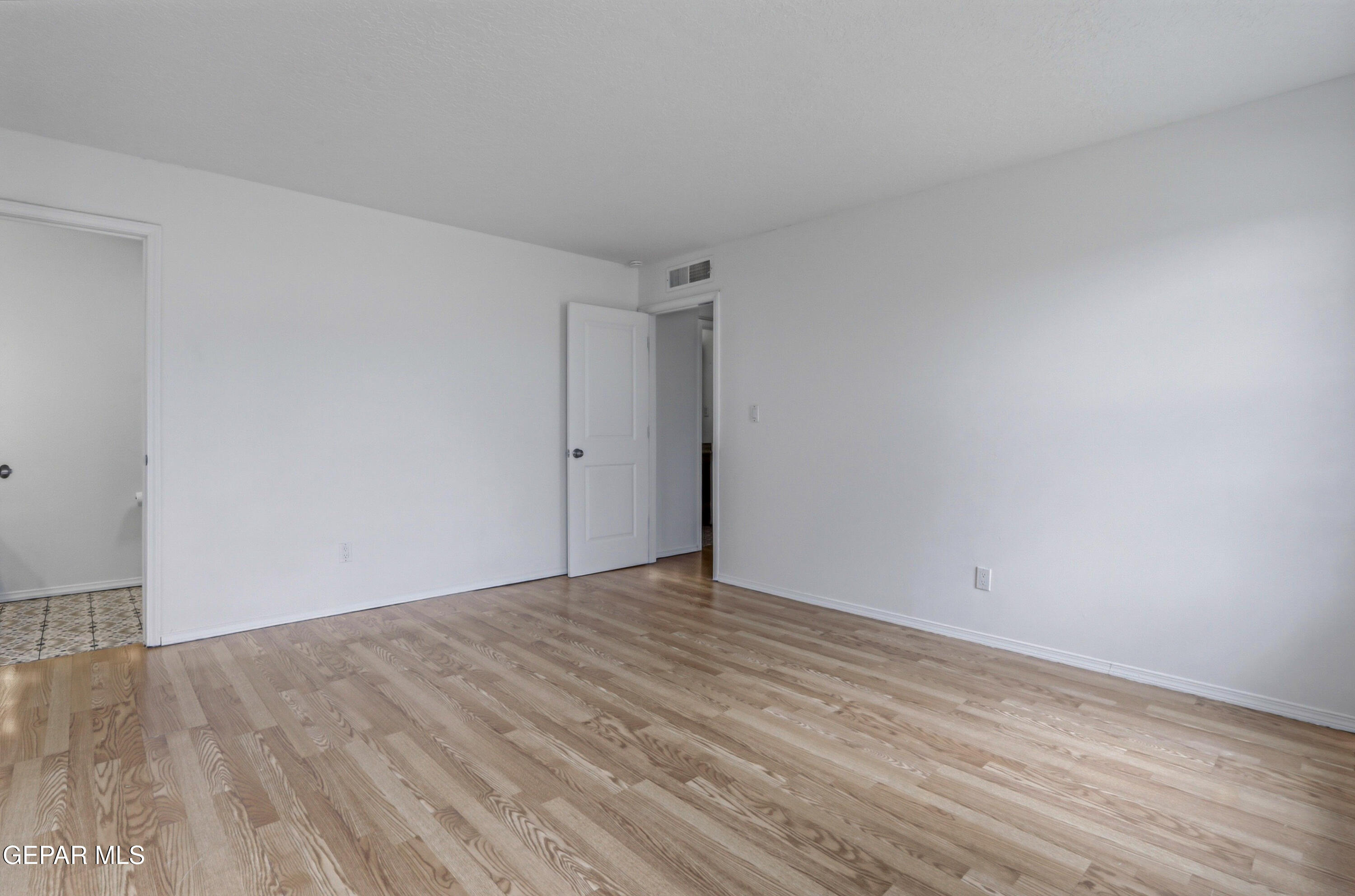 1501 JERRY PATE Place
