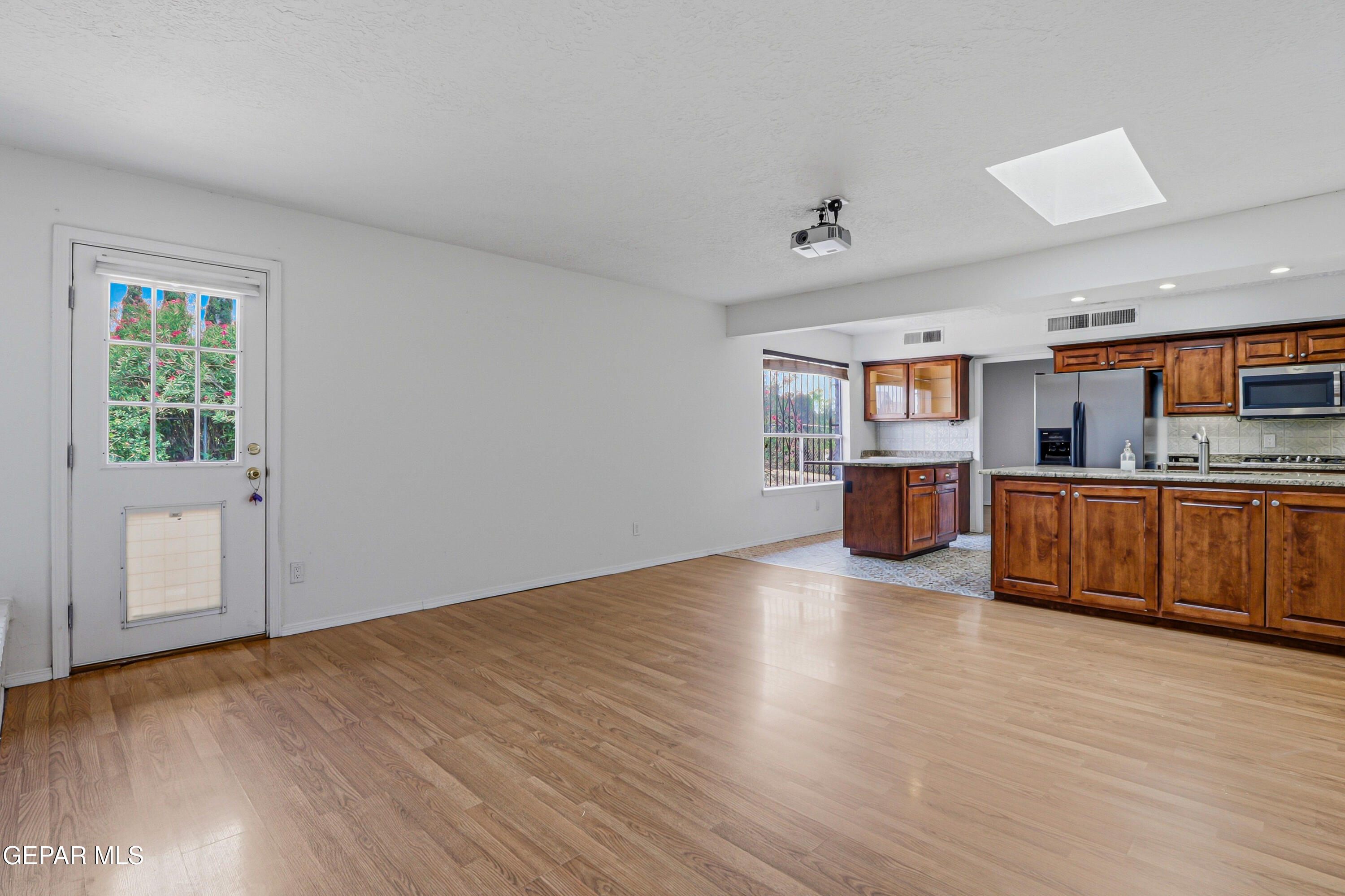 1501 JERRY PATE Place
