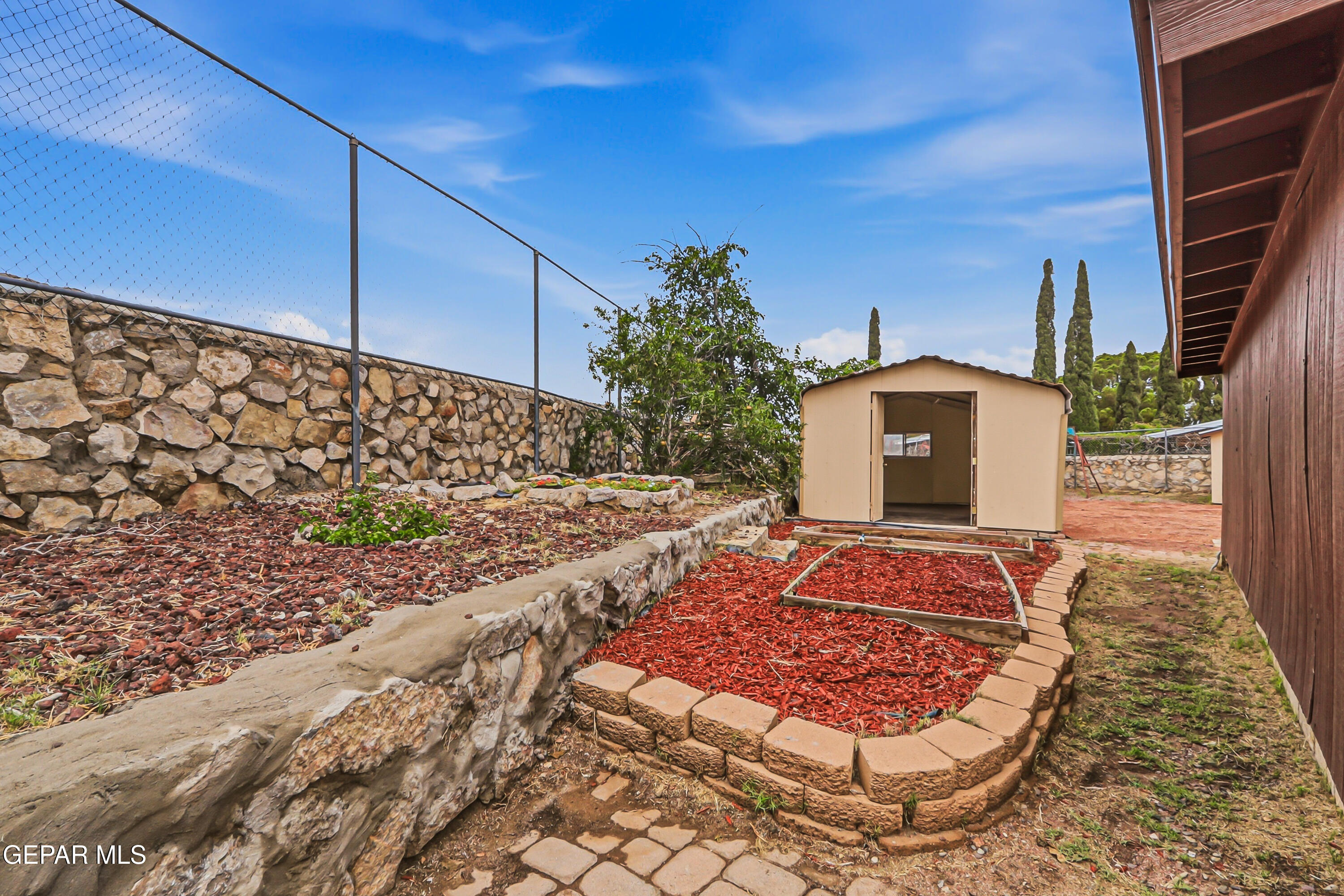 1501 JERRY PATE Place