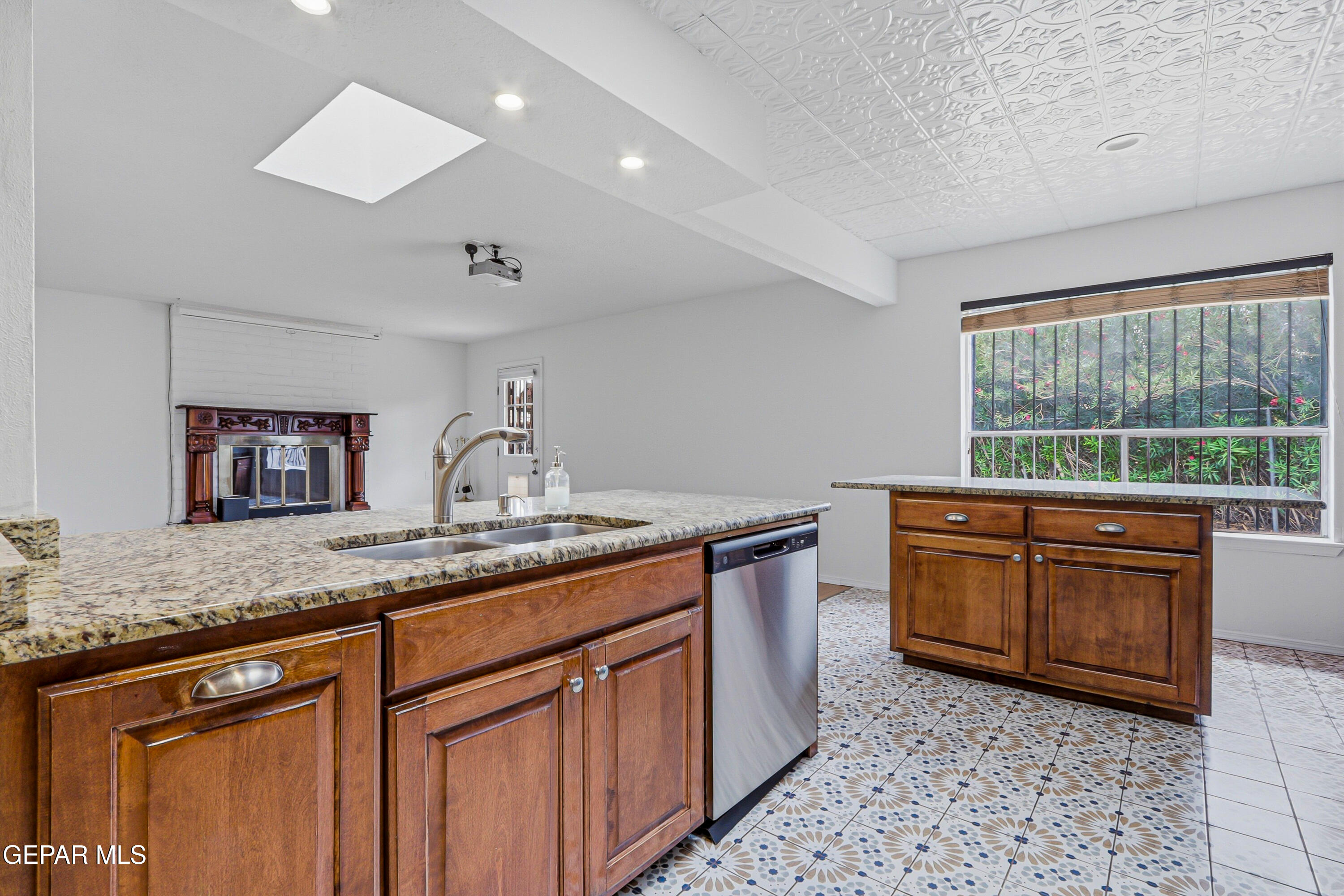 1501 JERRY PATE Place