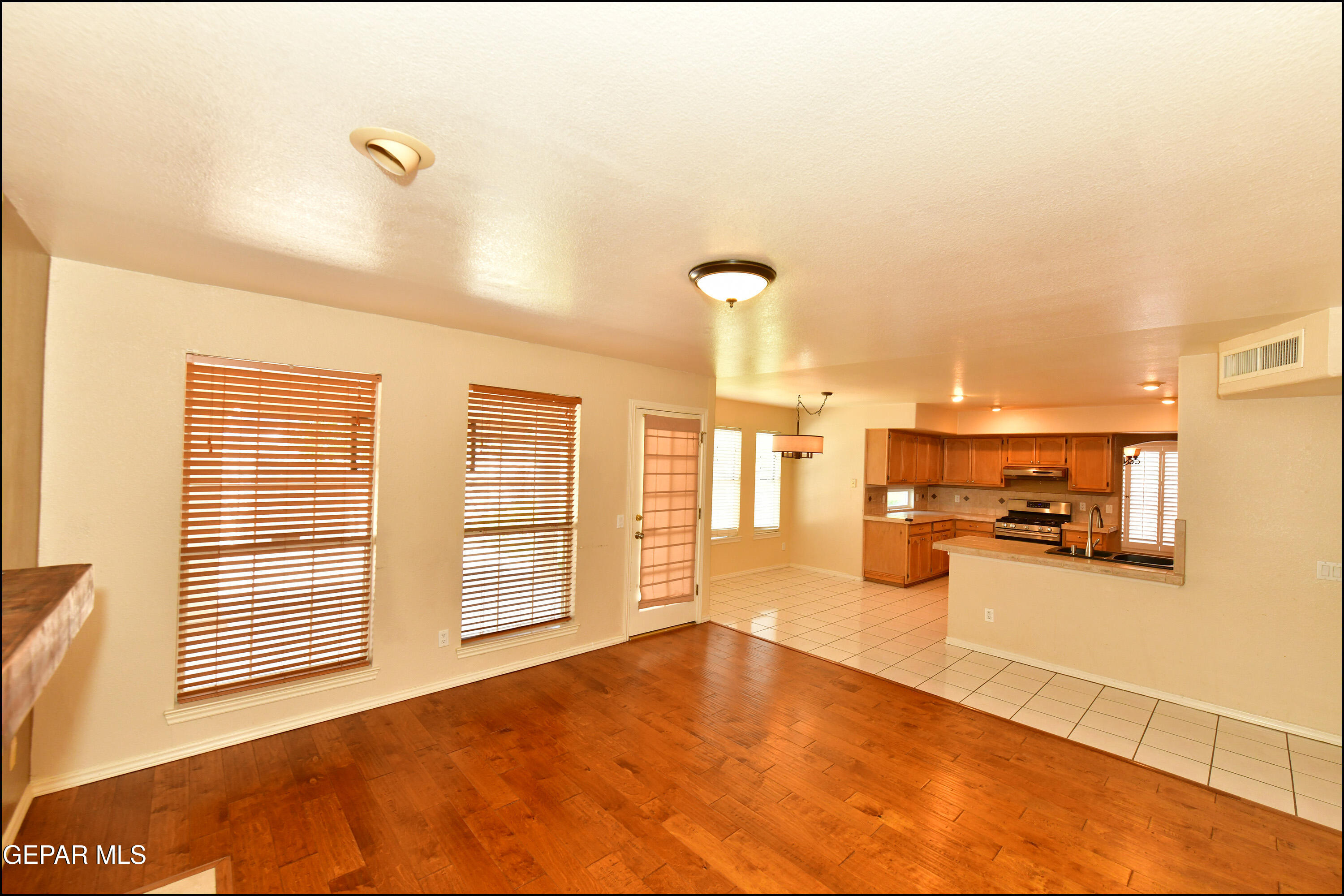 6435 LOMA DE CRISTO Drive