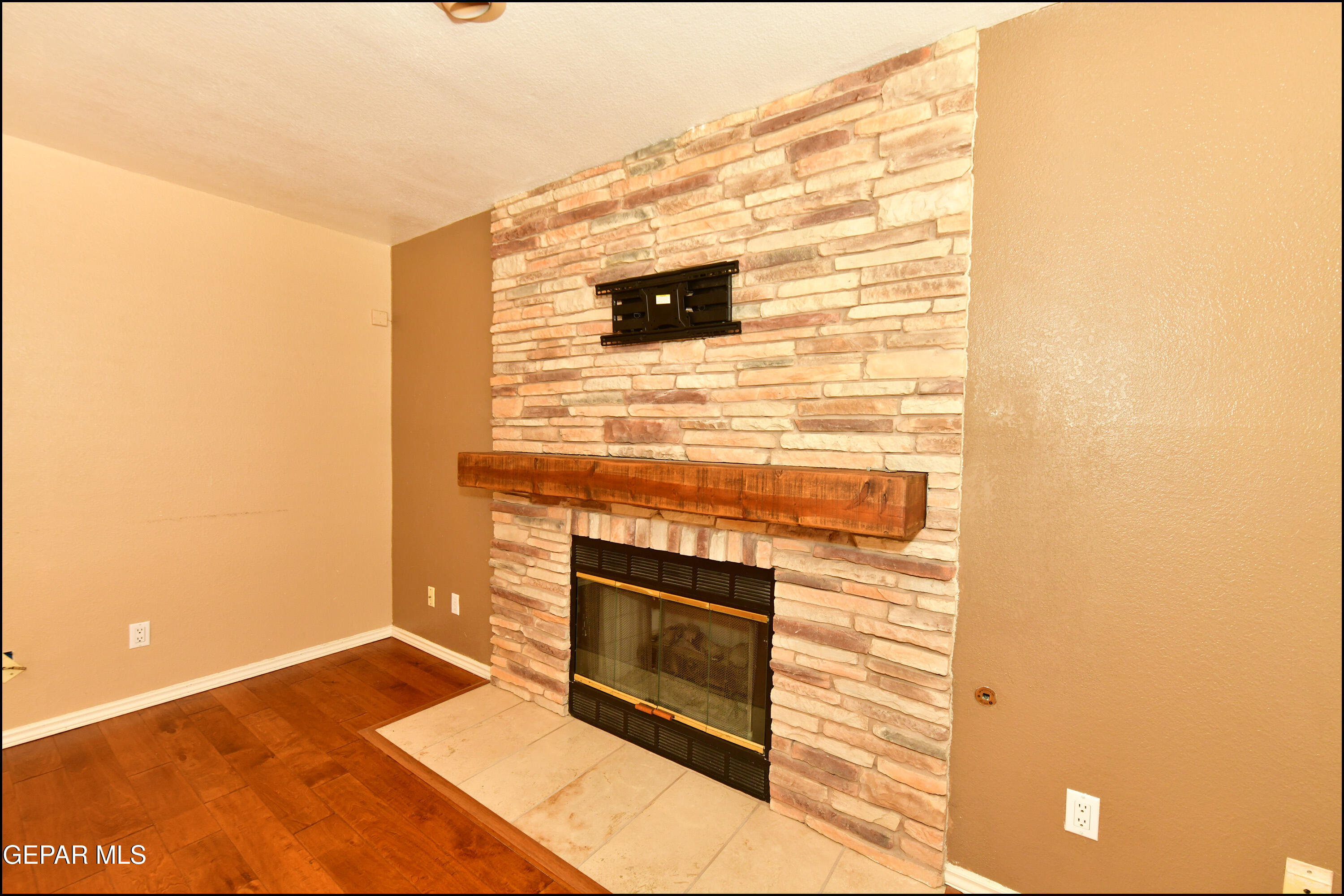 6435 LOMA DE CRISTO Drive
