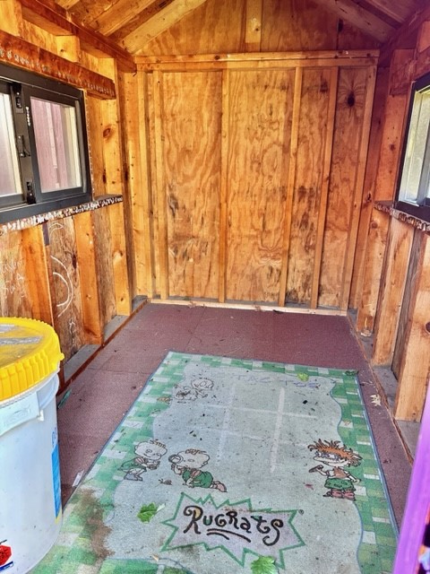 1104 Broadview Blvd