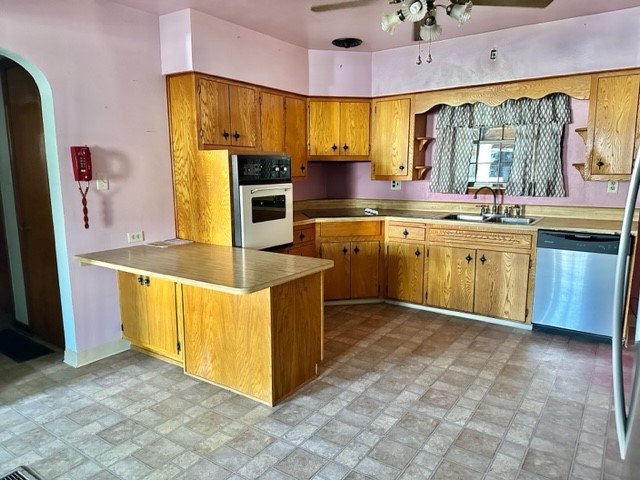 1104 Broadview Blvd