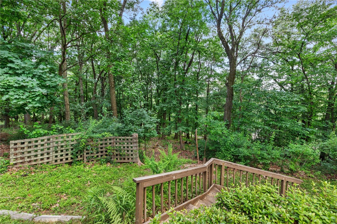 103 N Pine Dr